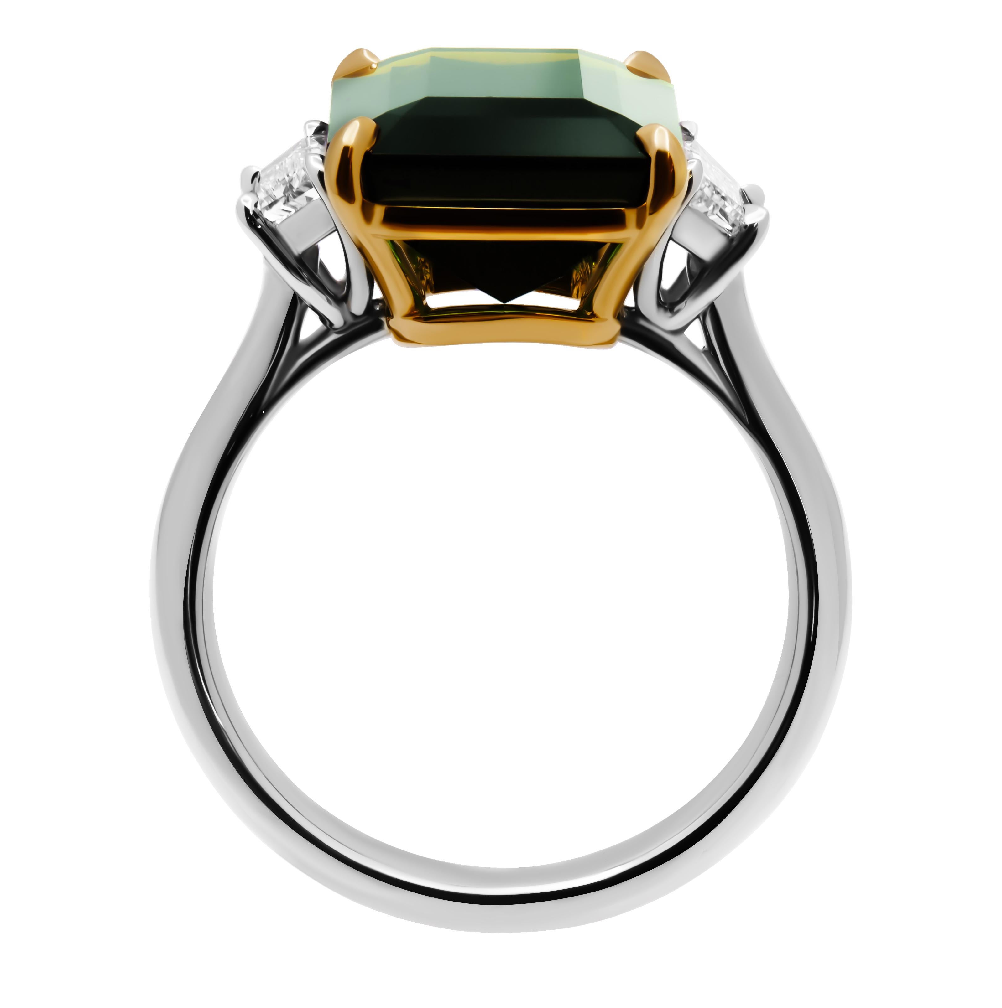 Modern 3 Stone Ring with Green Tourmaline For Sale