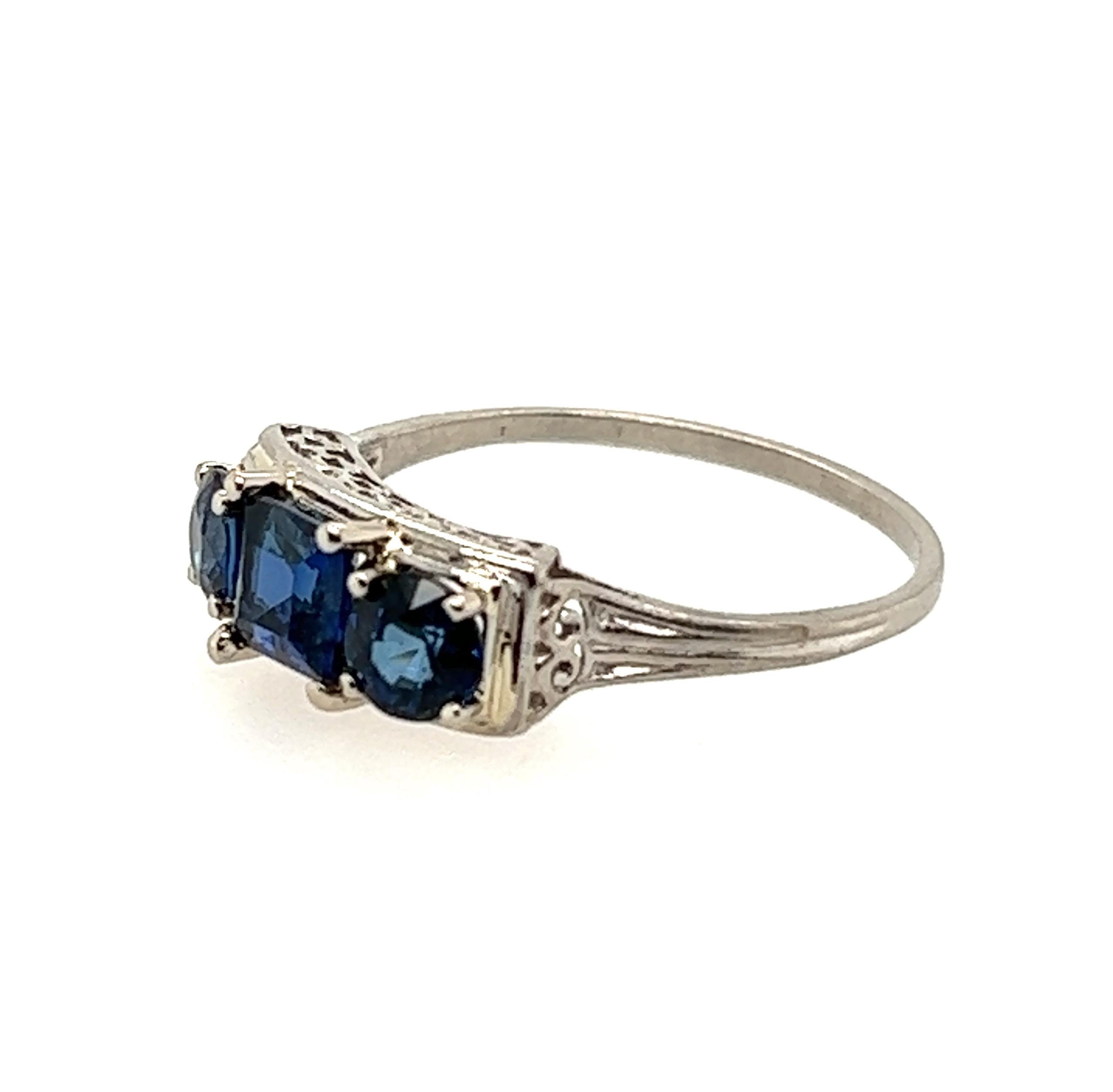 Edwardian 3 Stone Sapphire Ring 2.10ct Asscher/Round Cut Original 1900's Plat In Good Condition For Sale In Dearborn, MI