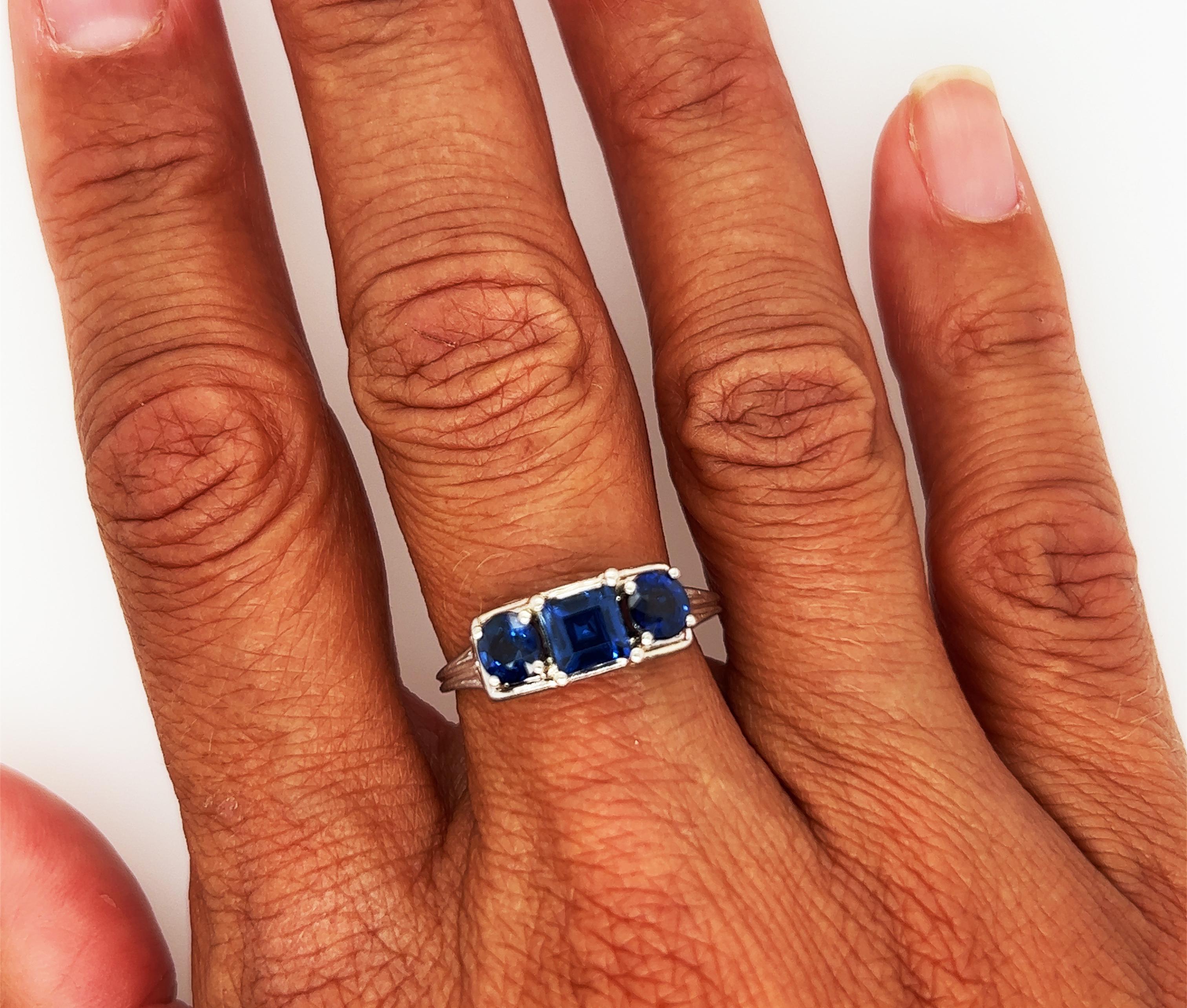 Edwardian 3 Stone Sapphire Ring 2.10ct Asscher/Round Cut Original 1900's Plat For Sale 2