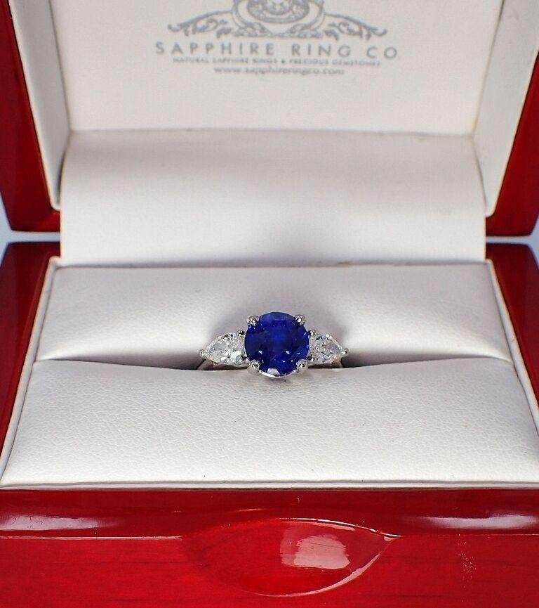 3 Stone Sapphire Ring, 3.05ct Natural Ceylon Sapphire PT 950 GIA Certified x 3 For Sale 7