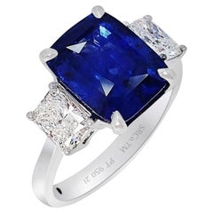 3 Stone Sapphire Ring, 4.41 Carat Unheated Ceylon Sapphire GIA Certified x 3