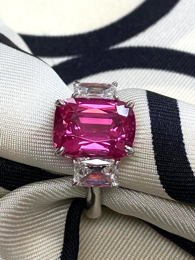 Goshwara 3-Stone Spinel And Diamond Ring In New Condition In New York, NY