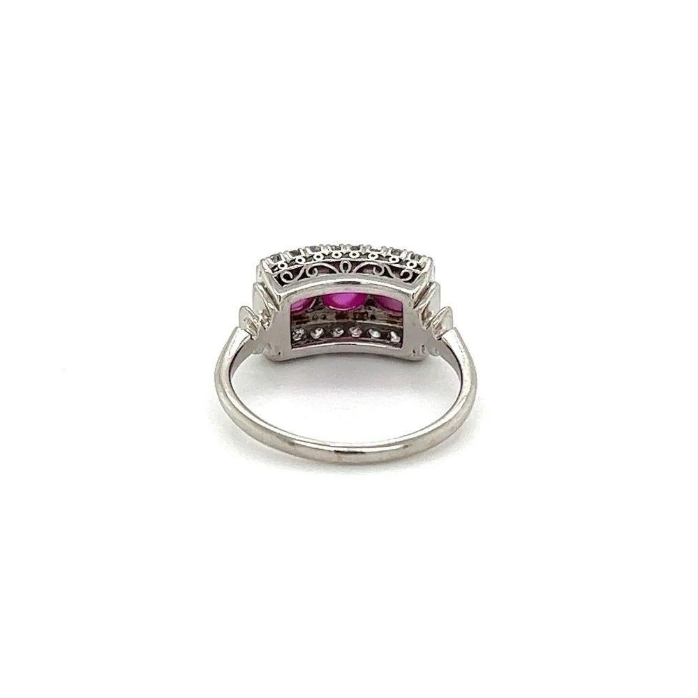 3-Stone Star Ruby and Diamond Platinum Vintage Band Ring Estate Estate Jewelry In Excellent Condition For Sale In Montreal, QC