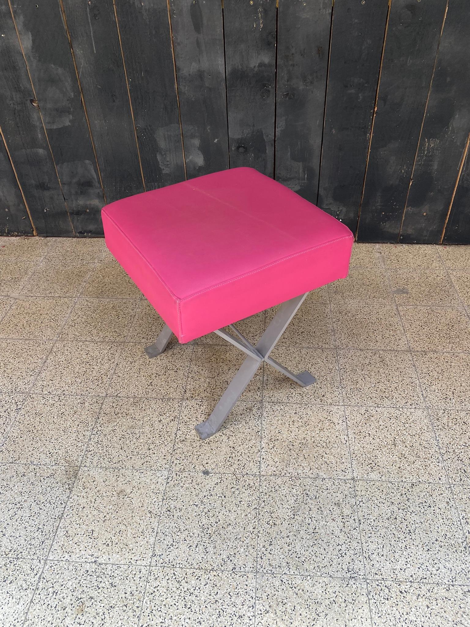 3 Stools in Cast Aluminum and Leatherette, circa 1970 For Sale 2