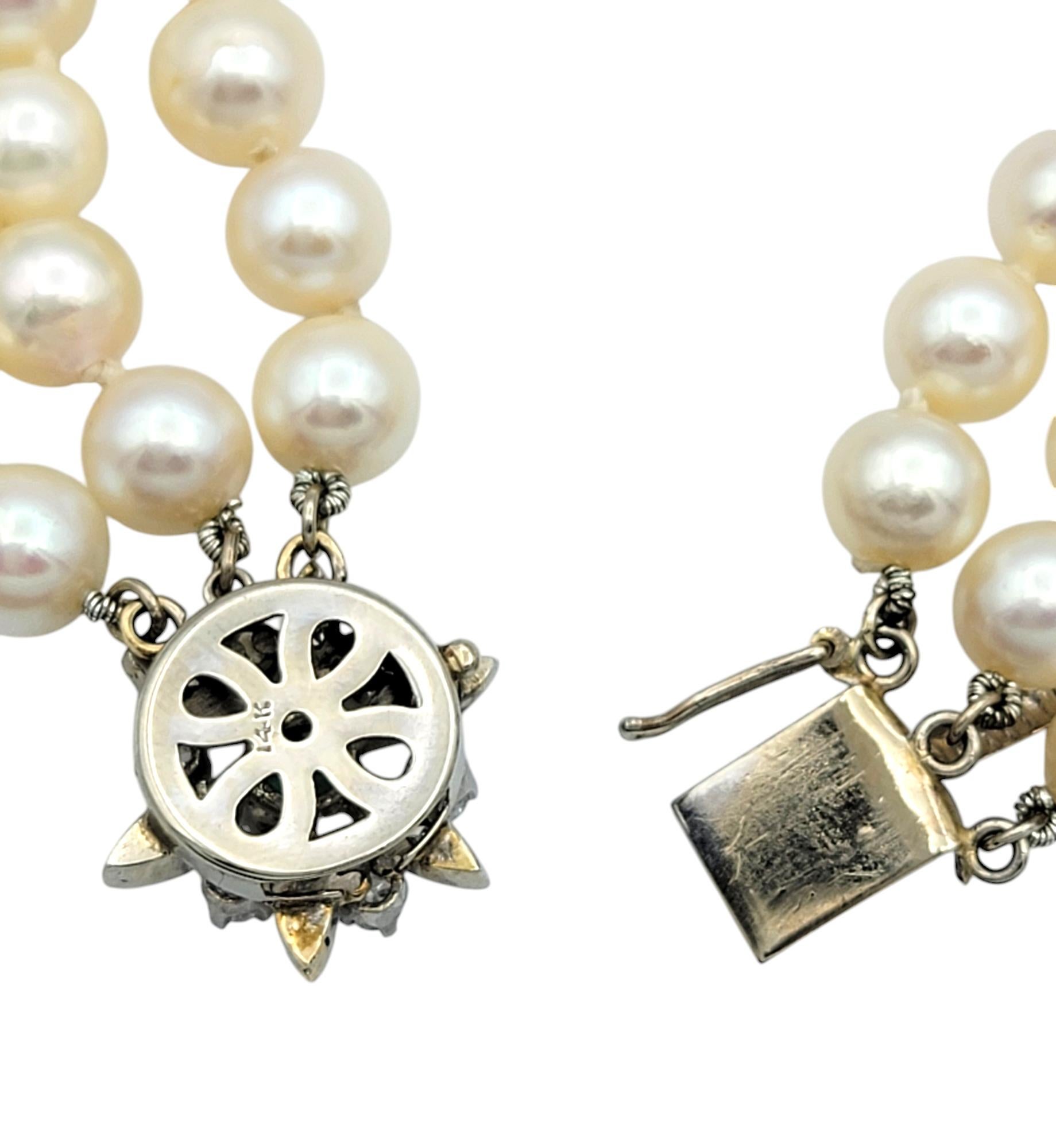 Collier Akoya à 3 rangs avec fermoir en or 14 carats, diamants et émeraudes Pour femmes en vente