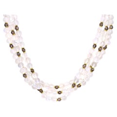 Collar de cuentas de 3 vueltas de piedra lunar y labradorita con detalles de oro amarillo de 18k