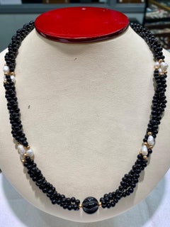 3 rangs de perles d'onyx avec 8 pièces de perles d'eau douce et centre de table en onyx