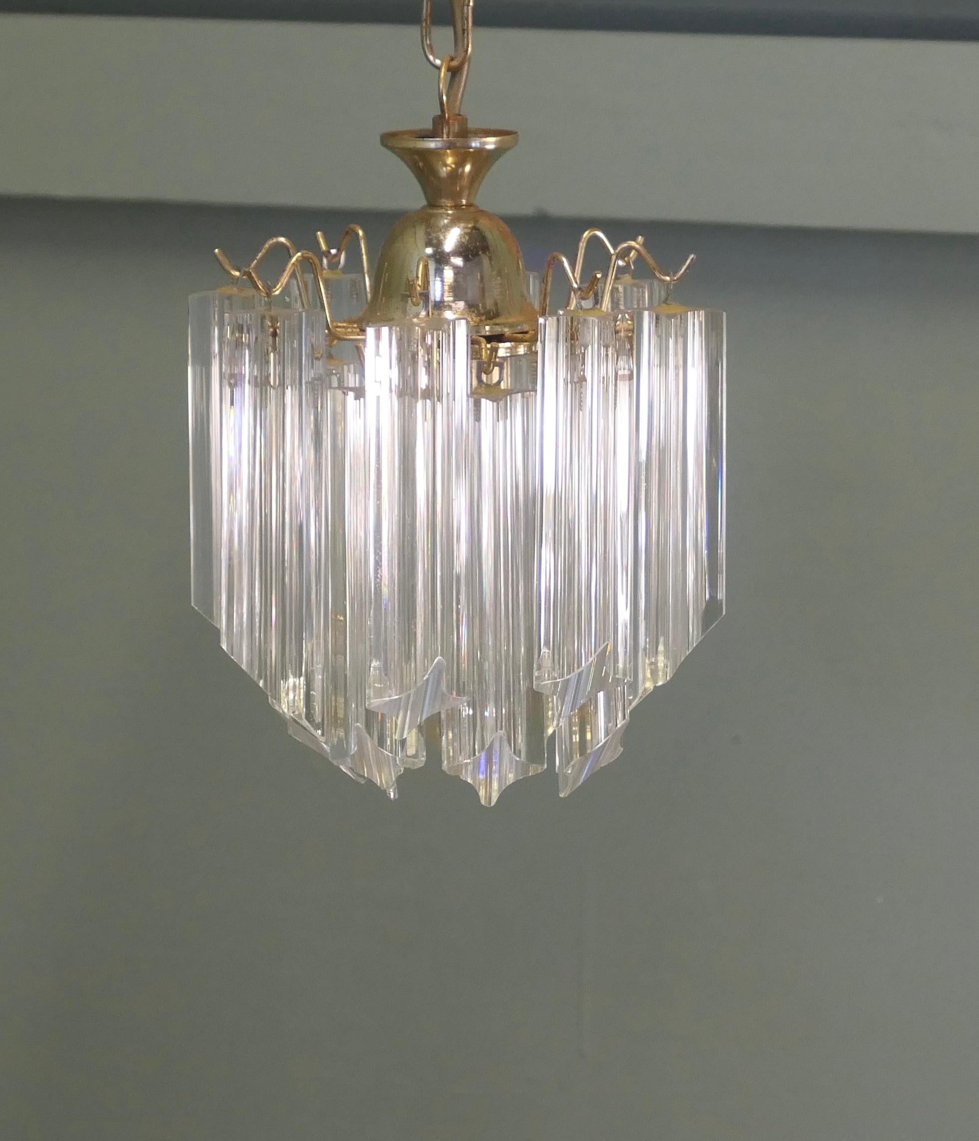 Art Déco 3 splendidi lampadari di cristallo Art Deco  Questi sono pezzi superbi provenienti dalla Francia in vendita