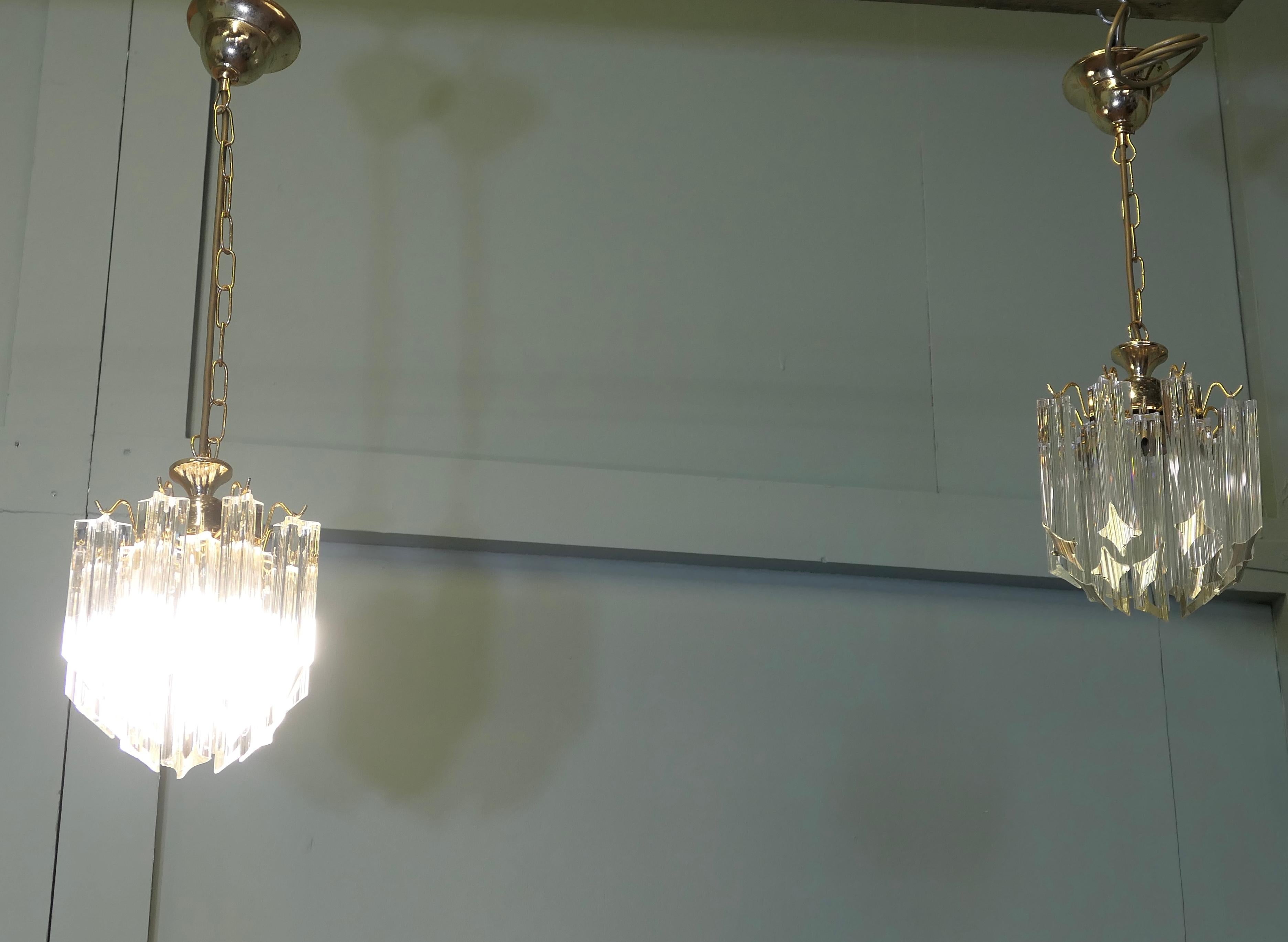 3 splendidi lampadari di cristallo Art Deco  Questi sono pezzi superbi provenienti dalla Francia in vendita 1