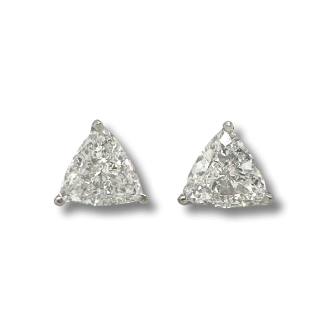 Modern 3 Tcw Trillion Cut Diamond Earrings Set in 950 Platinum For Sale