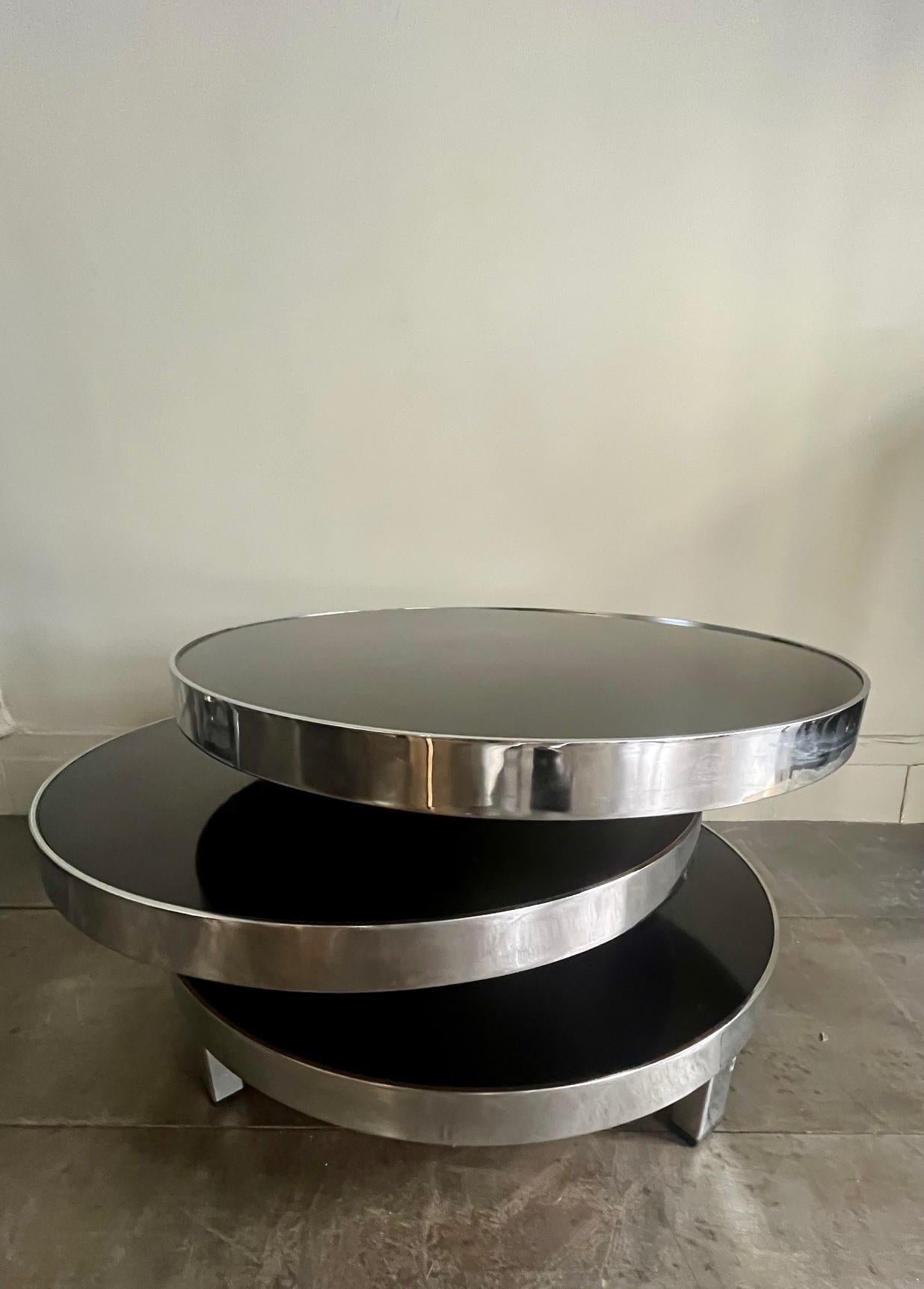 Mesa de centro o auxiliar de 3 niveles, diseño Marie Pergay, editado por Maison Mercier. 1968 Francés