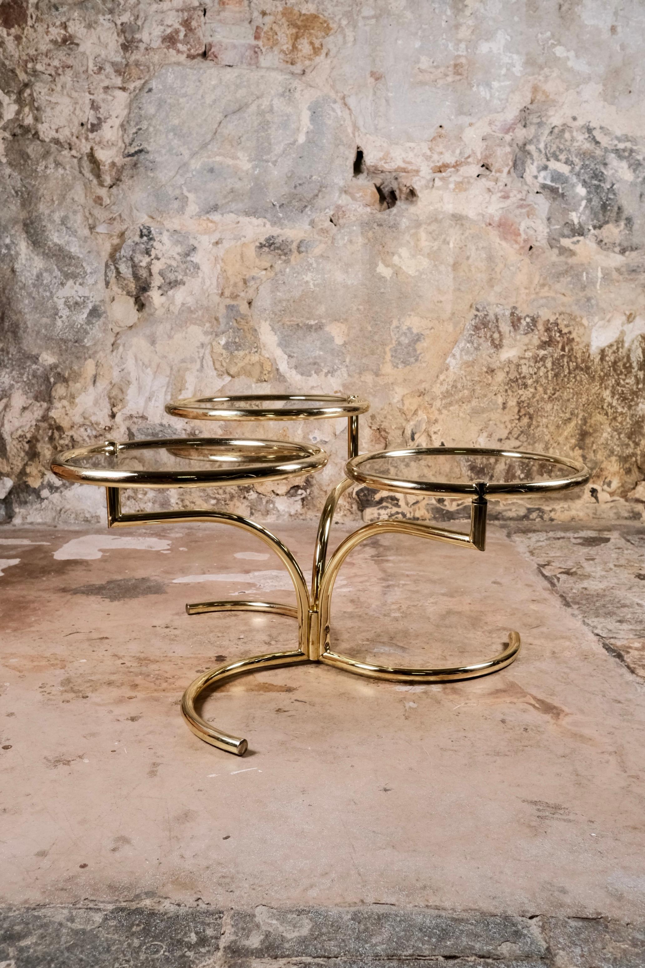 Mesa de centro giratoria de 3 niveles en latón de Morex, made in Italy, años 70 Regencia de Hollywood en venta