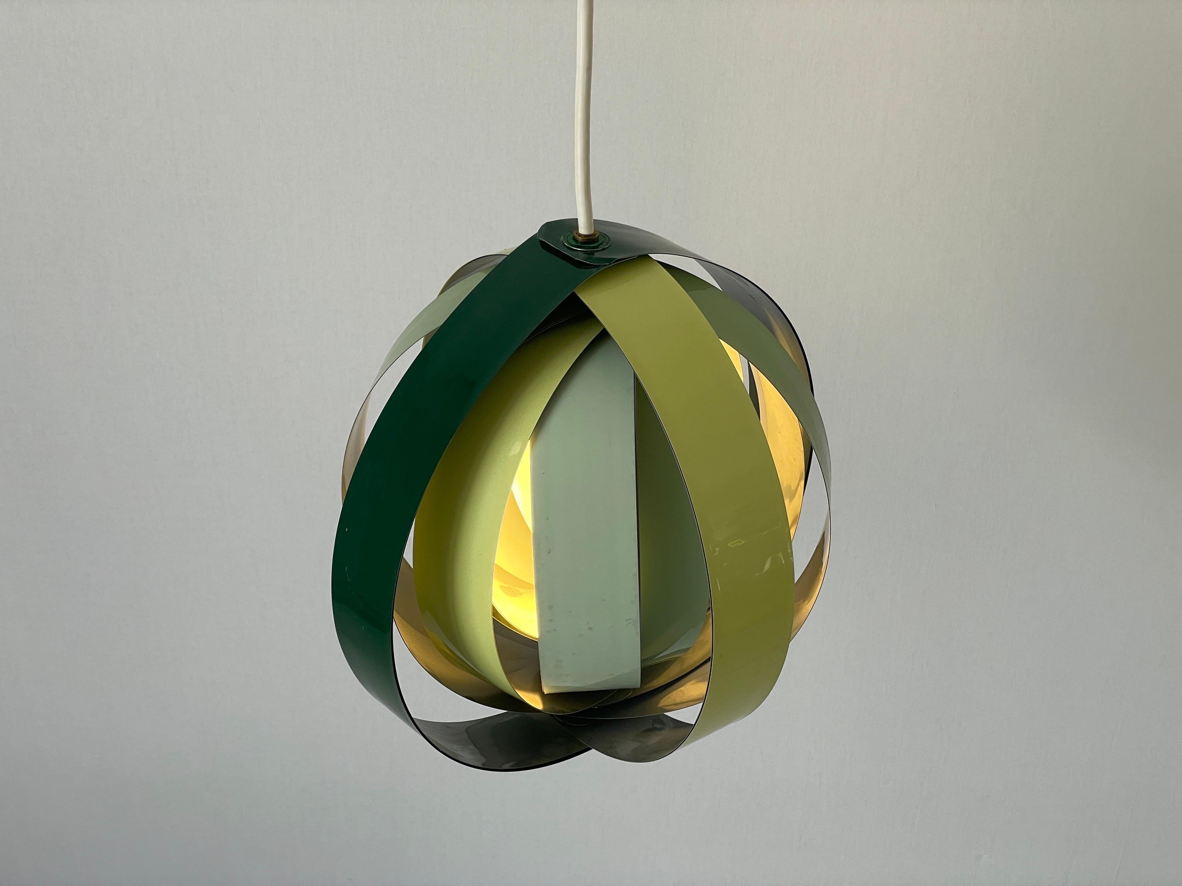 Lampe suspendue en métal vert à 3 tons par Lamell-Star-Leuchten, années 1960, Allemagne en vente 3