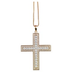 Pendentif croix religieuse en or jaune massif 18 carats, poids total de 3 carats 