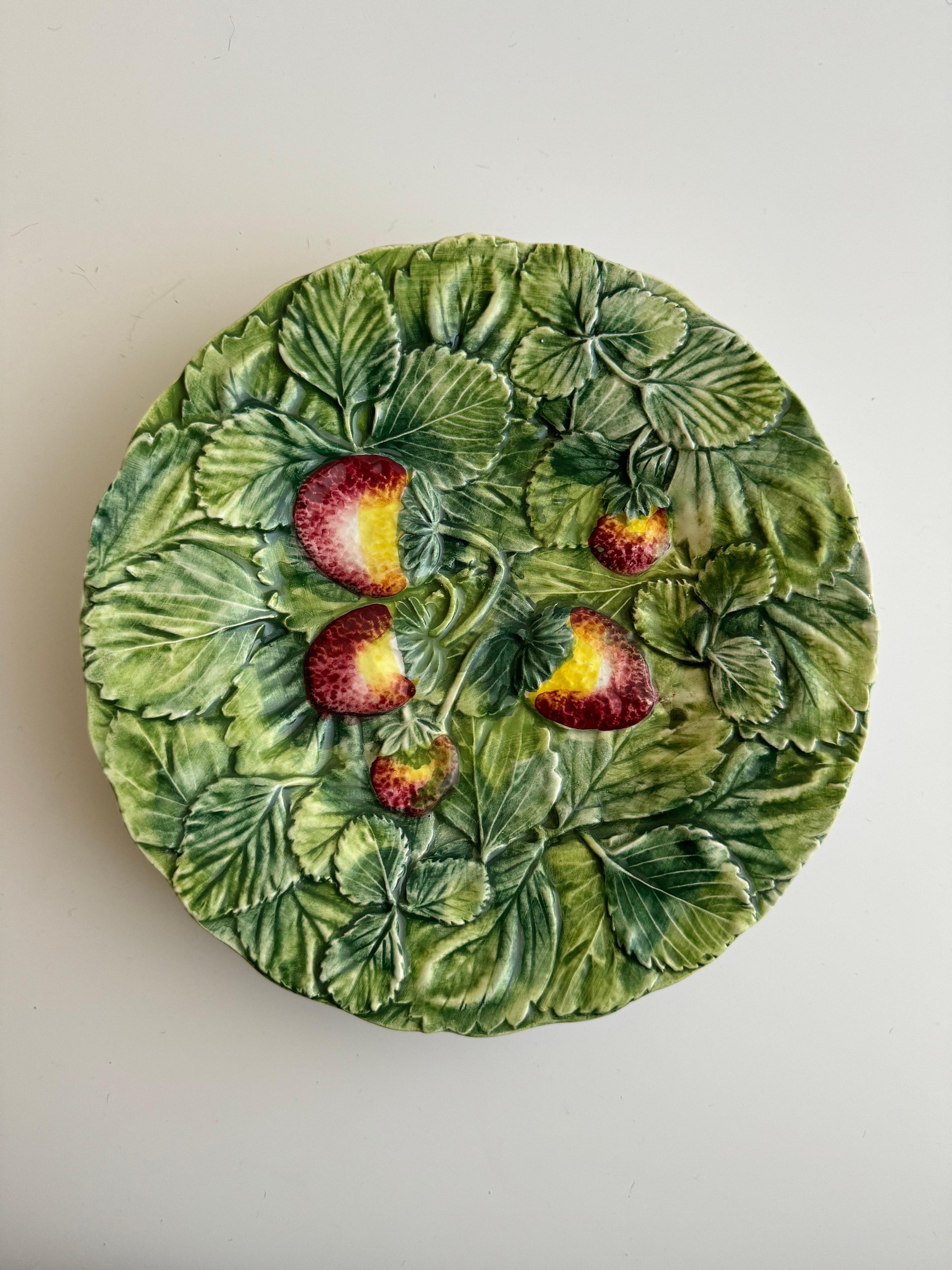 3 Trompe-L’oeil Majolica chargers/Salad Plates Made in Italy for Neiman Marcus 7