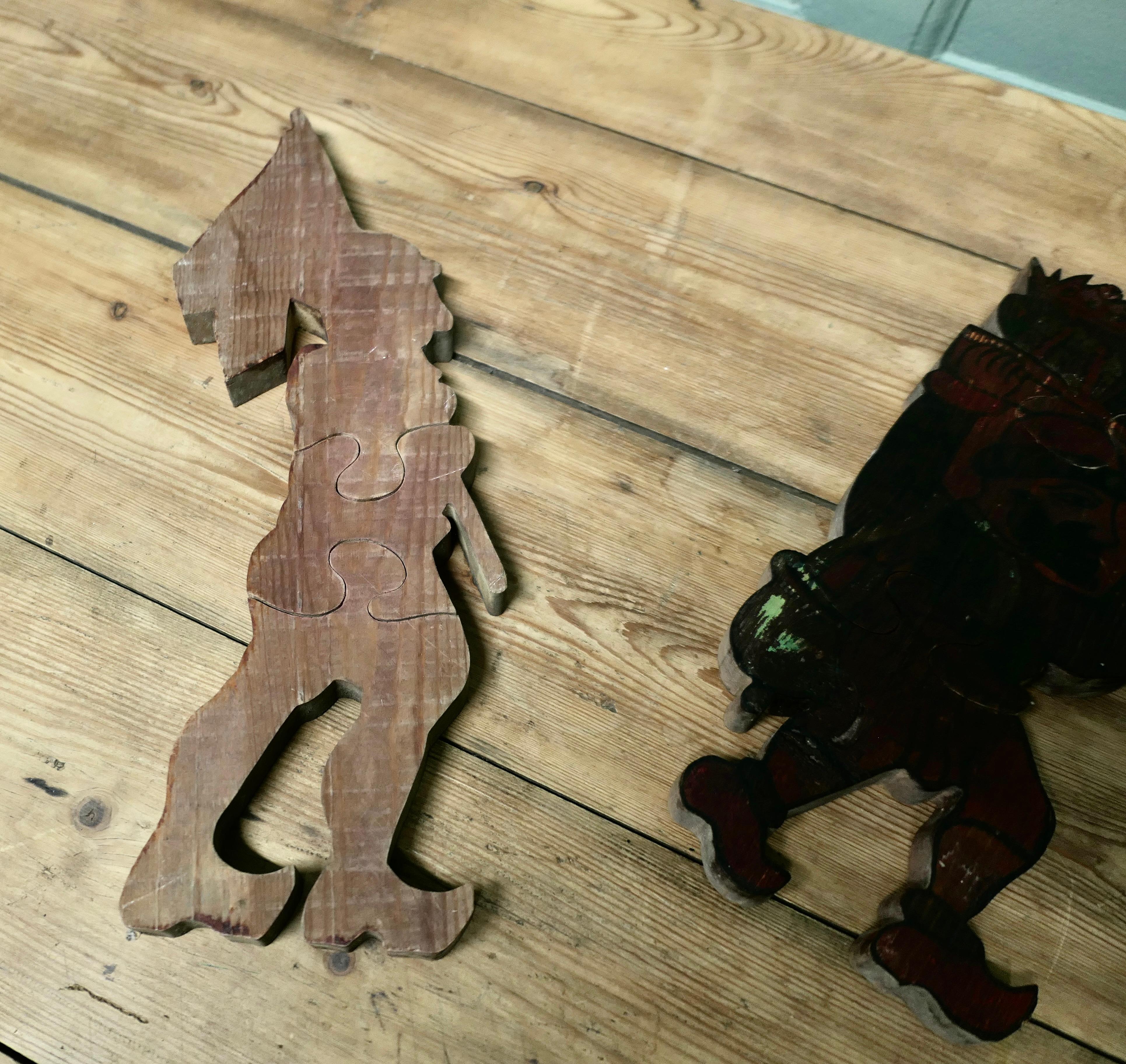 3 sehr naive französische Soldatenpuzzles Diese 3 sind handgemacht (Kiefernholz) im Angebot