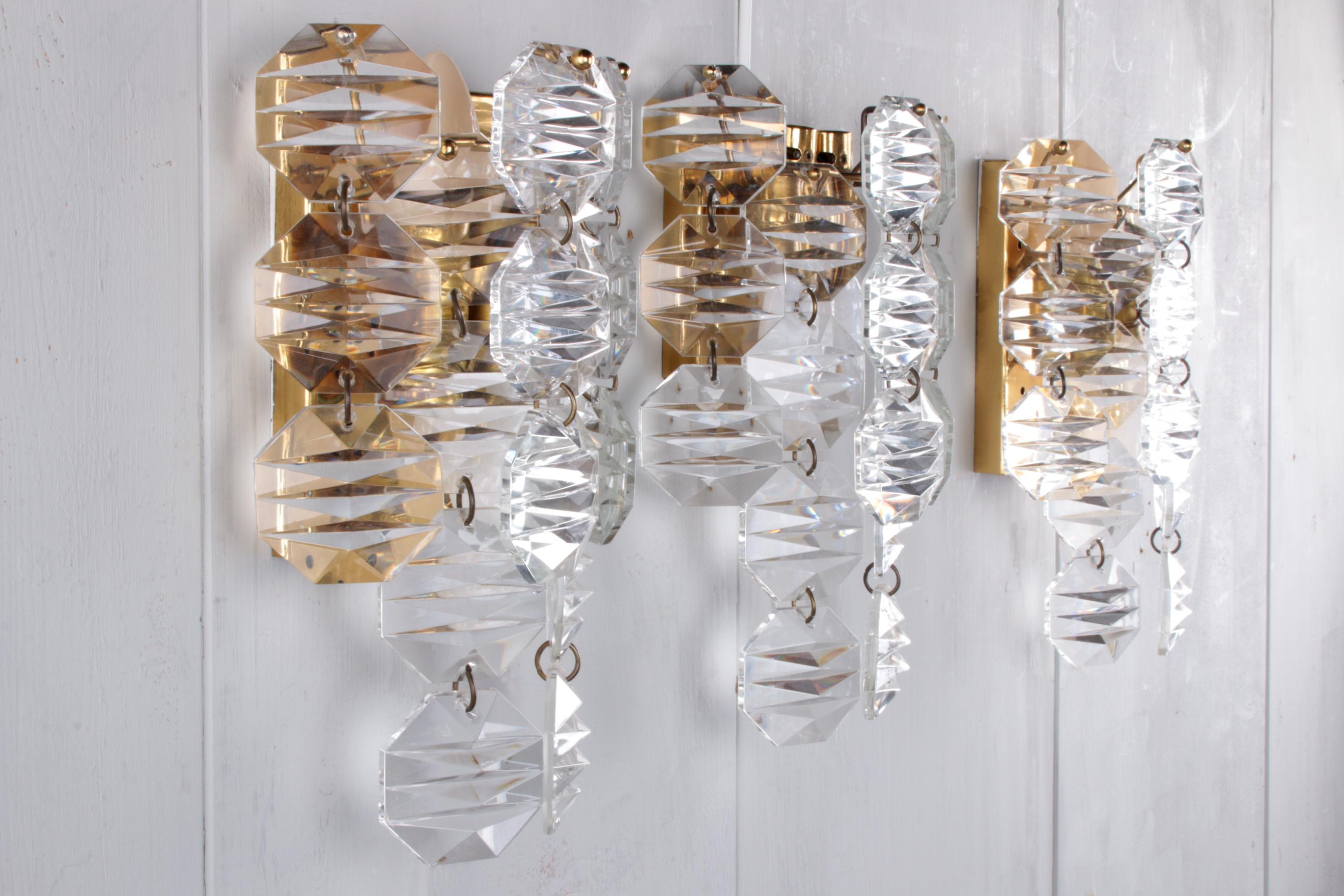 3 Very nice BIG and Rare Crystal Wall Lamps From  J.T. Kalmar, 1960s For Sale 3