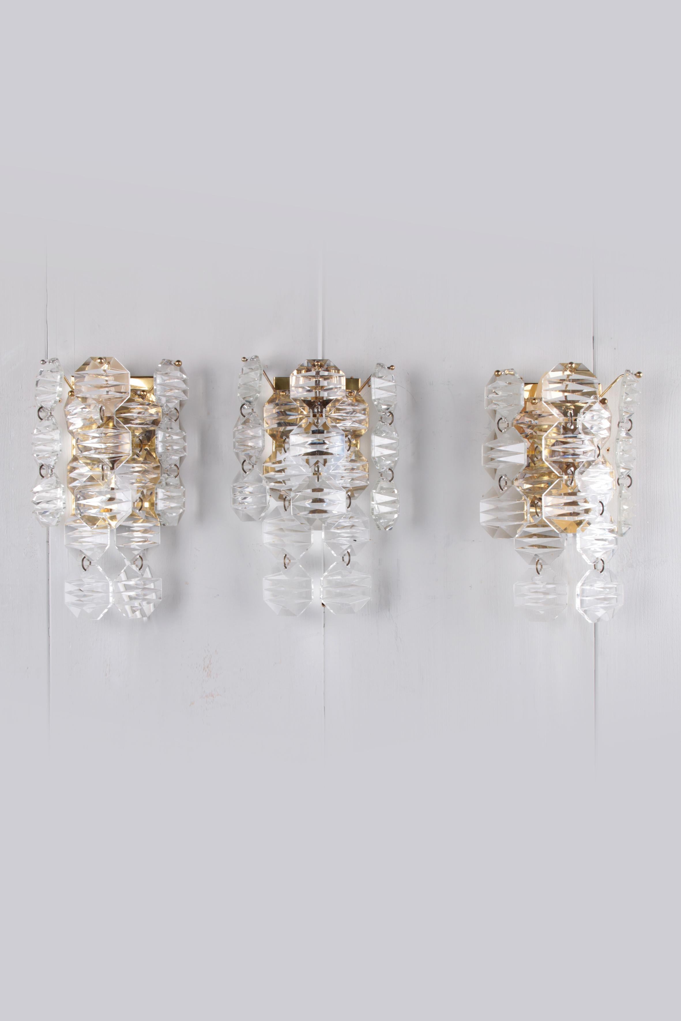3 Very nice BIG and Rare Crystal Wall Lamps From  J.T. Kalmar, 1960s For Sale 7
