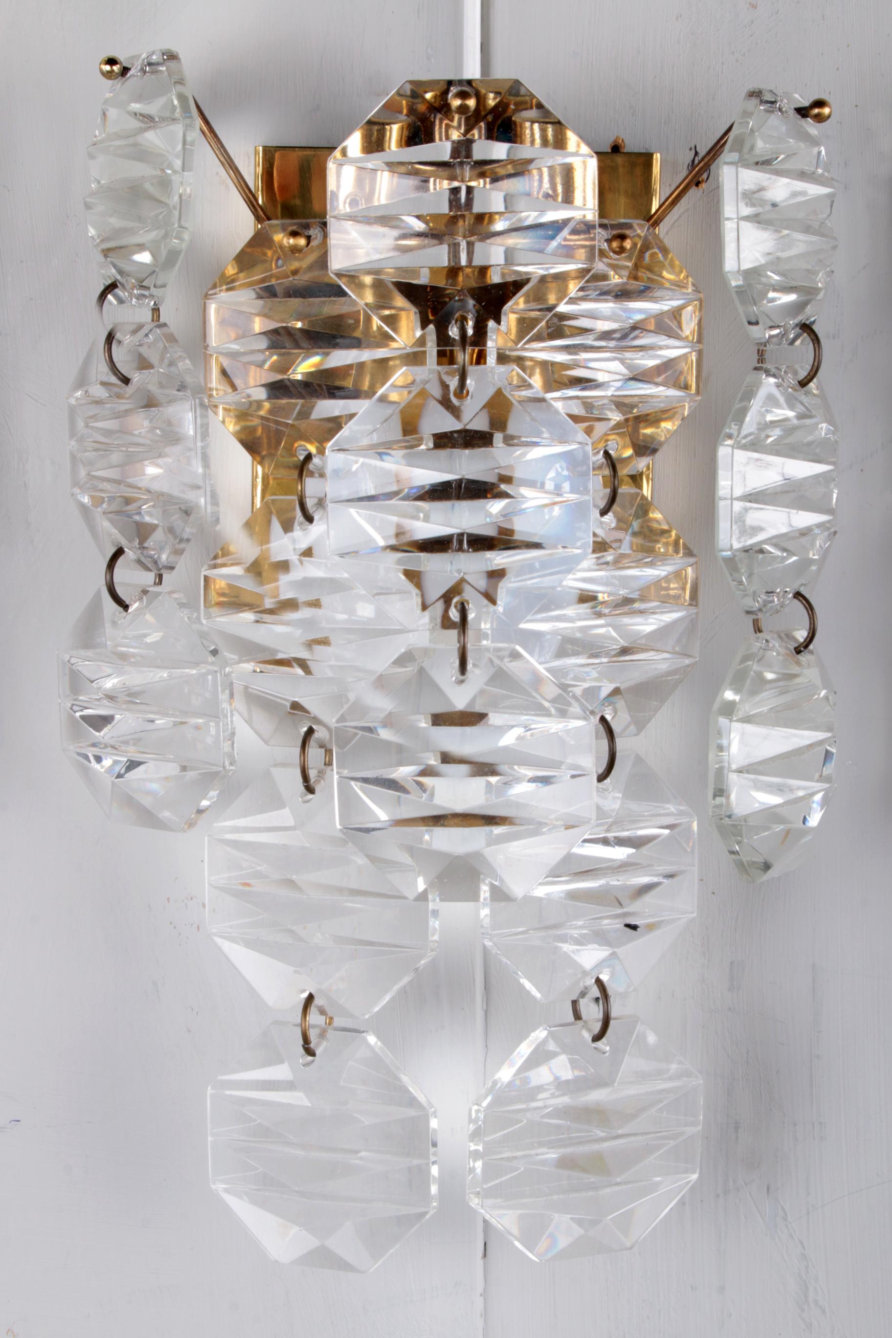 3 Very nice BIG and Rare Crystal Wall Lamps From  J.T. Kalmar, 1960s For Sale 2