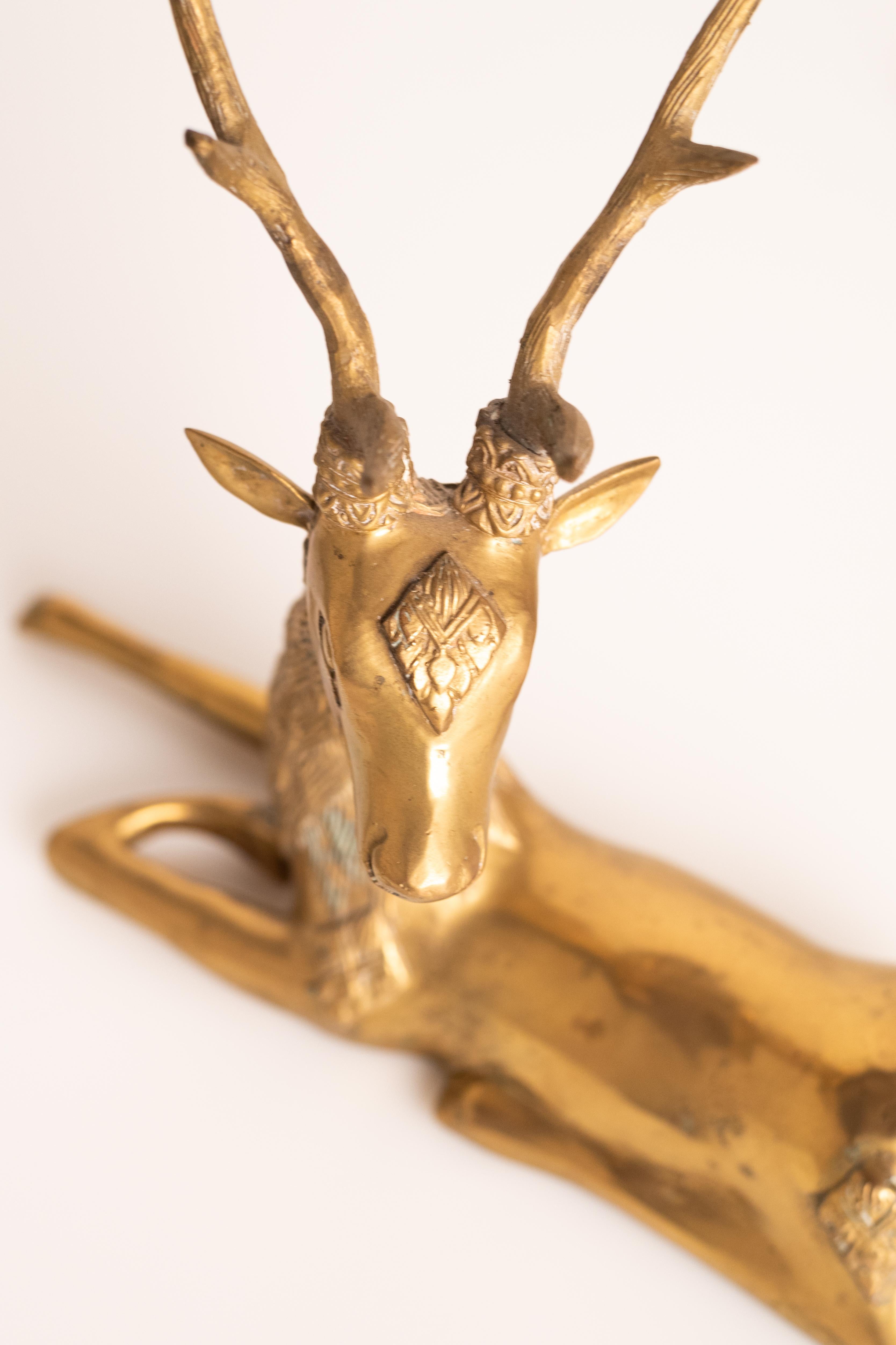 3 vintage brass Hollywood Regency deer (1970s) In Good Condition For Sale In Oostende, BE