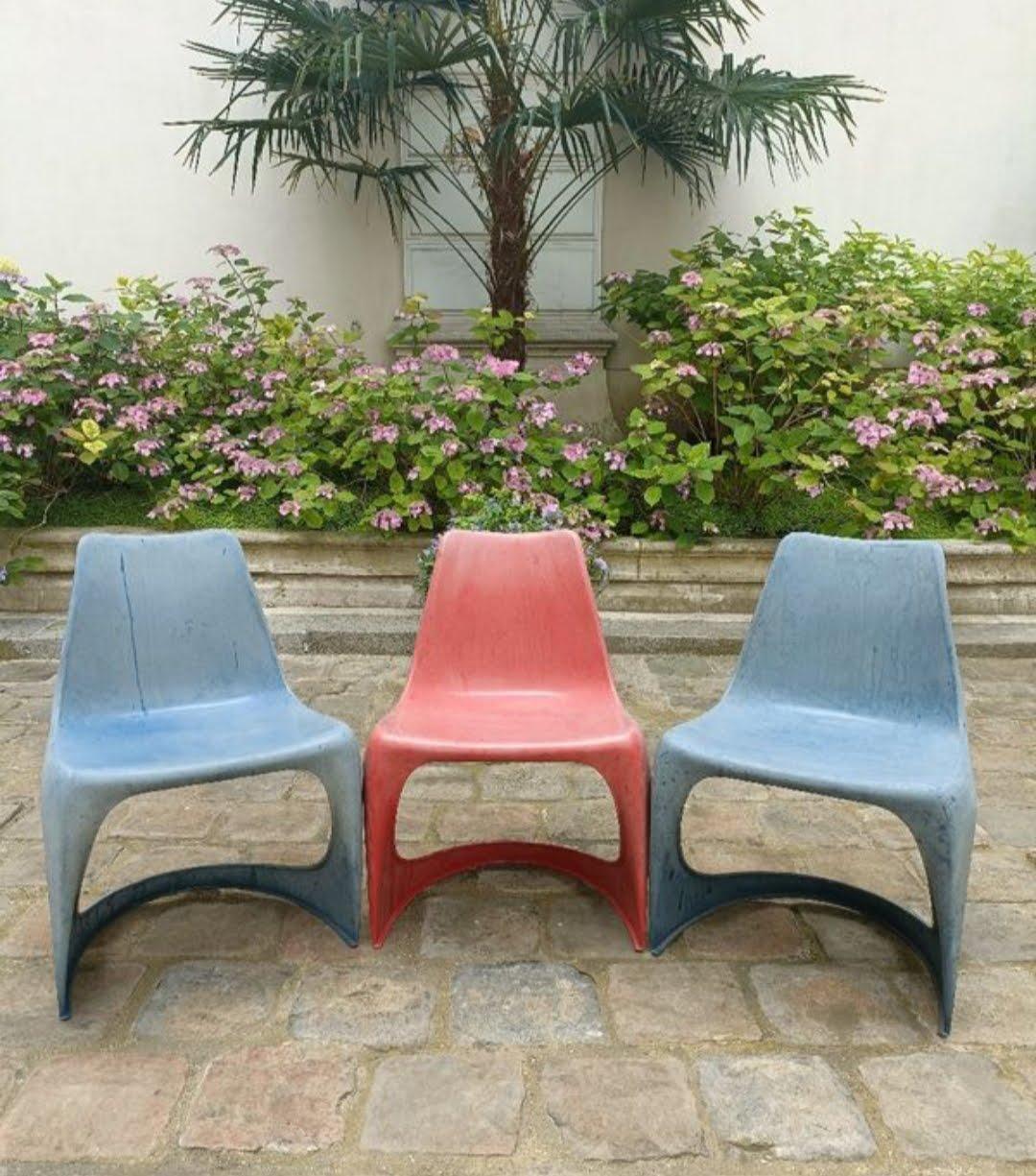 3 vintage chairs by designer Steen Ostergaard (Denmark).
.
Manufacturer Cado - 60s
.
Dimensions: . L 50 cm D 40 cm HD 75 cm HA 45 cm.
.
Superb patinas and rare or even unique in these colors.
.
Belonged to the famous designer Jean Pierre