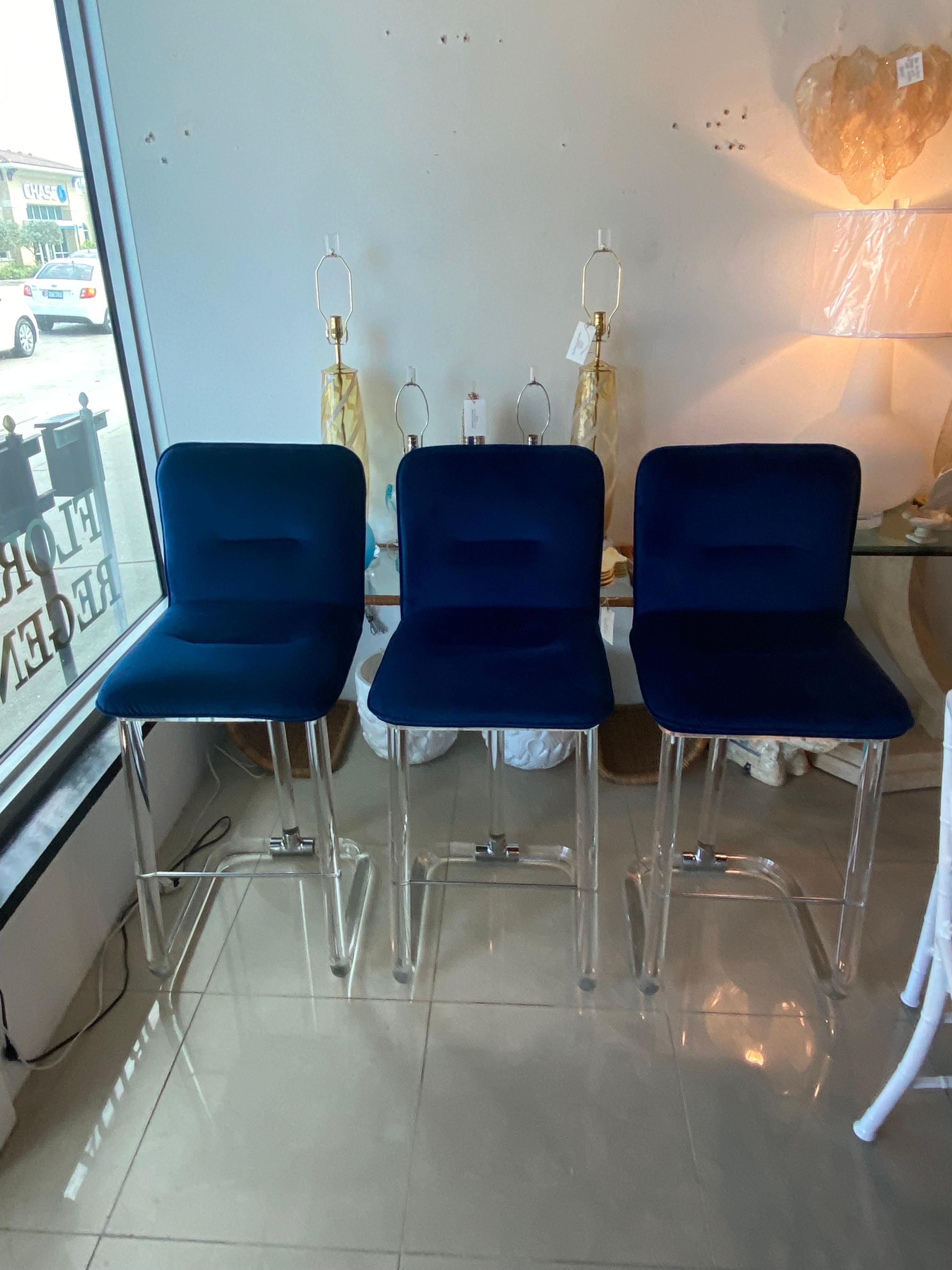 3 Vintage Lion in Frost Lucite Chrome Swivel Barstools Stools Blue Velvet In Good Condition For Sale In West Palm Beach, FL