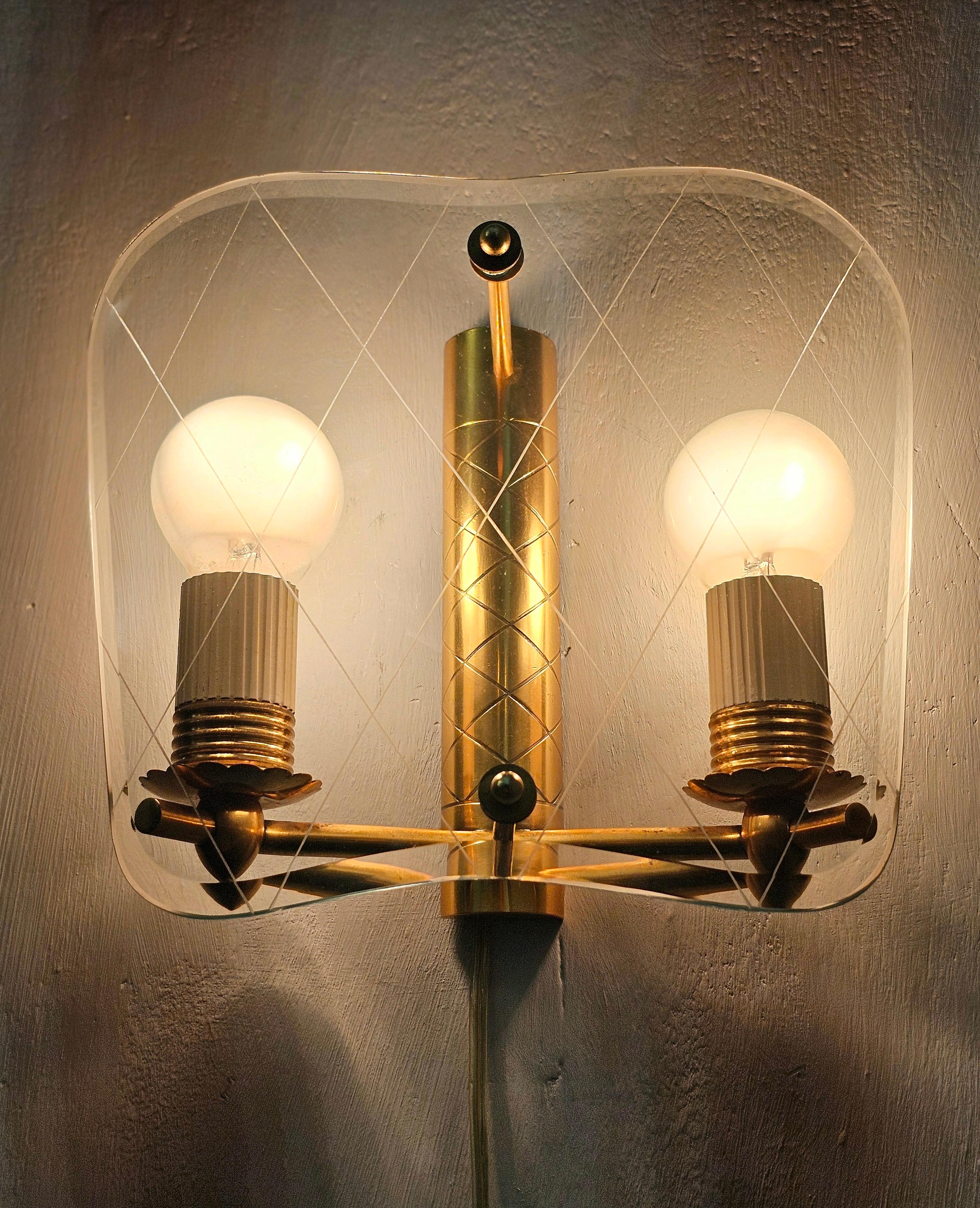 3 Wall Lights Sconces Brass Decorated Glass Midcentury Italian Design 1950 For Sale 6