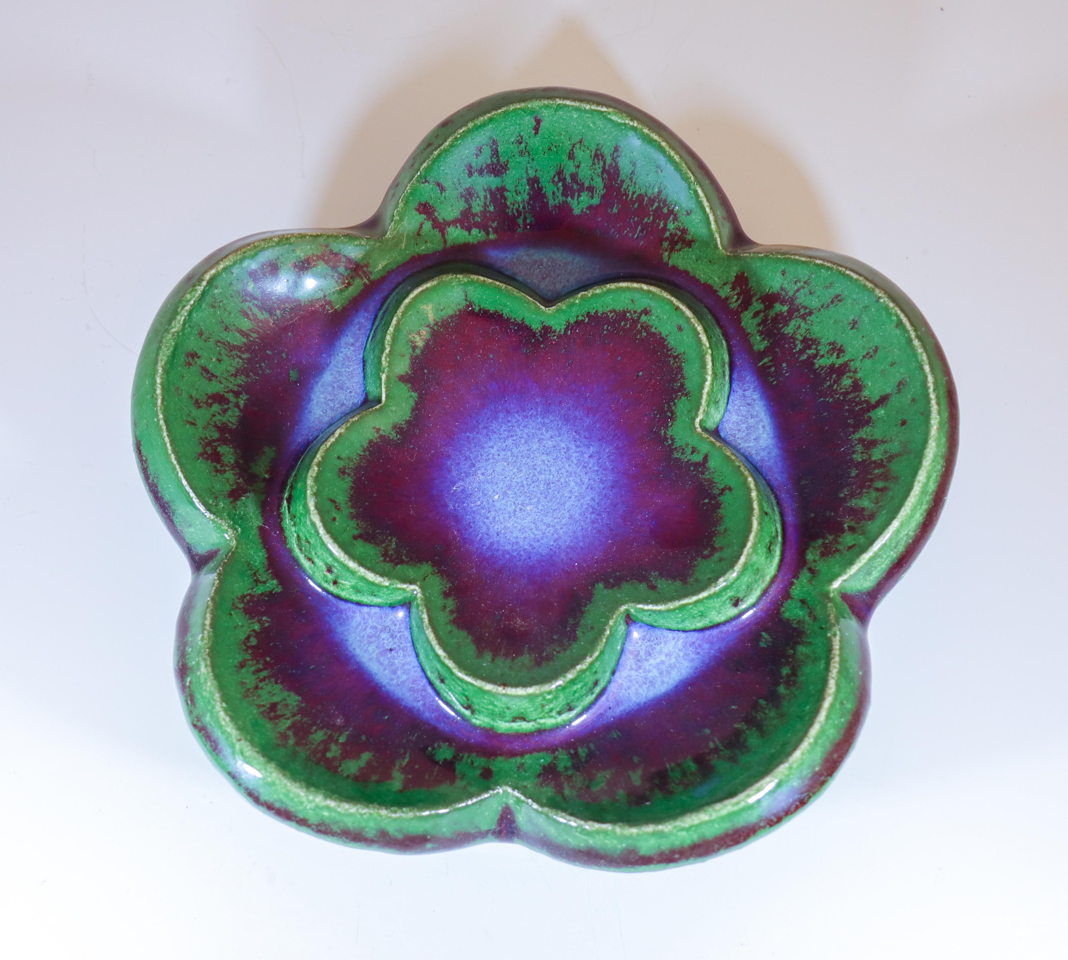3 Wall Plaques / Tiles,  Rörstrand - Sylvia Leuchovius - Flowers Green & Purple In condizioni ottime in vendita a Stockholm, SE