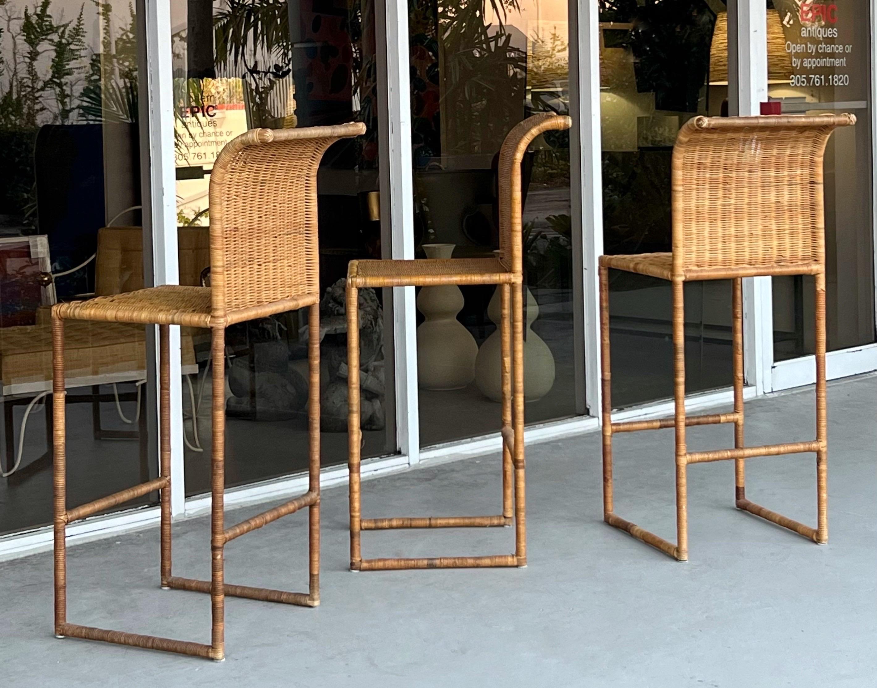 3 Wicker Rattan 1970s Tall Barstools  In Good Condition In Miami, FL