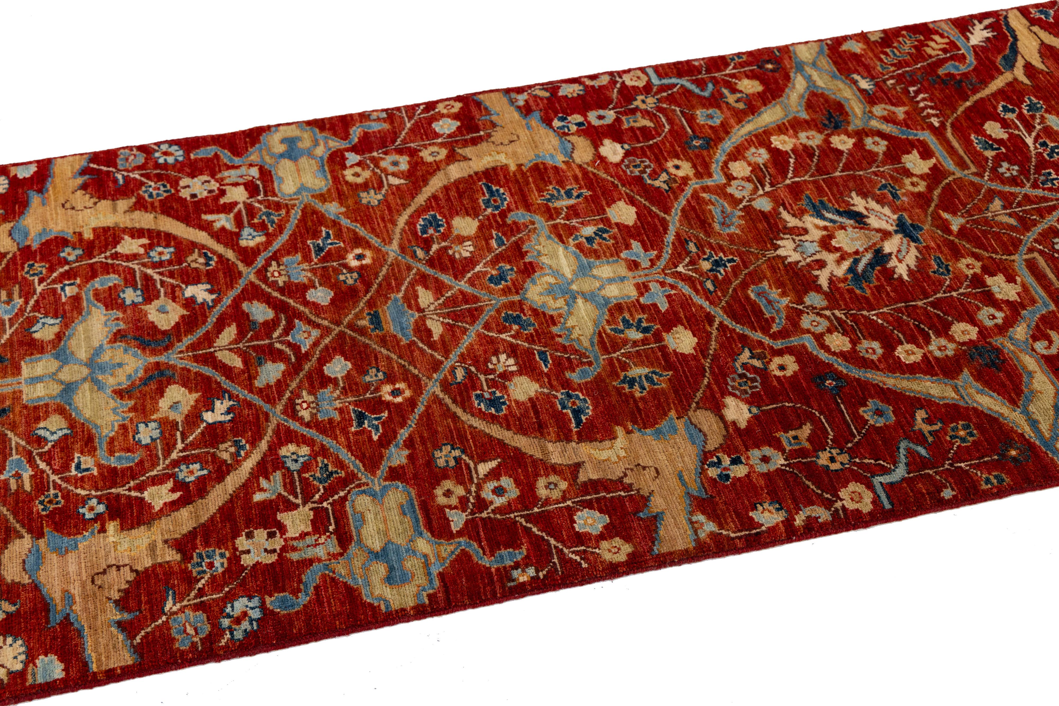 3 x 10  Runner in lana Sultanabad dal design moderno fatto a mano in rosso in vendita 2