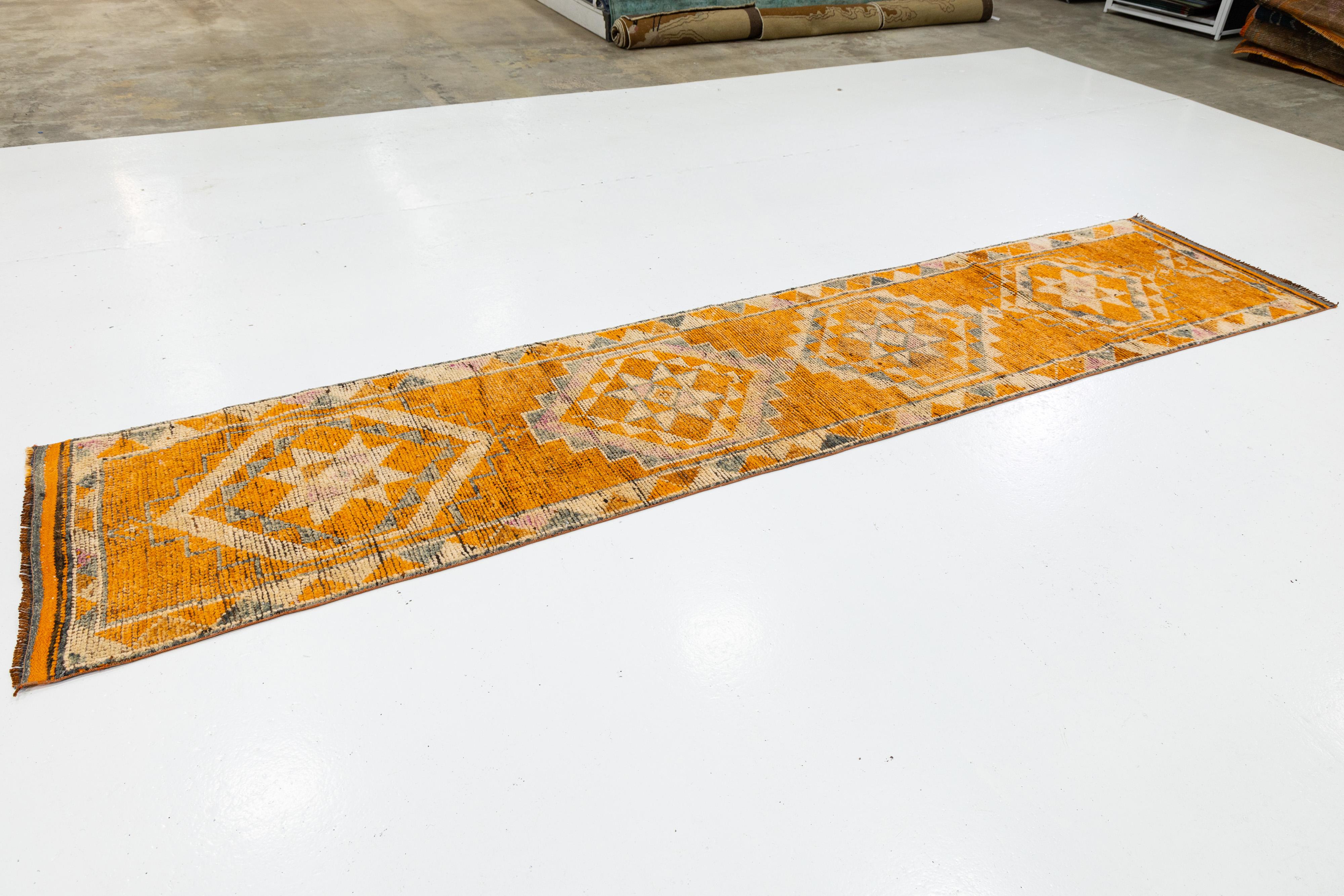 3 x 13 Vintage Alfombra Turca de Lana Anaranjada Anudada a Mano con Motivos Geométricos Turco en venta