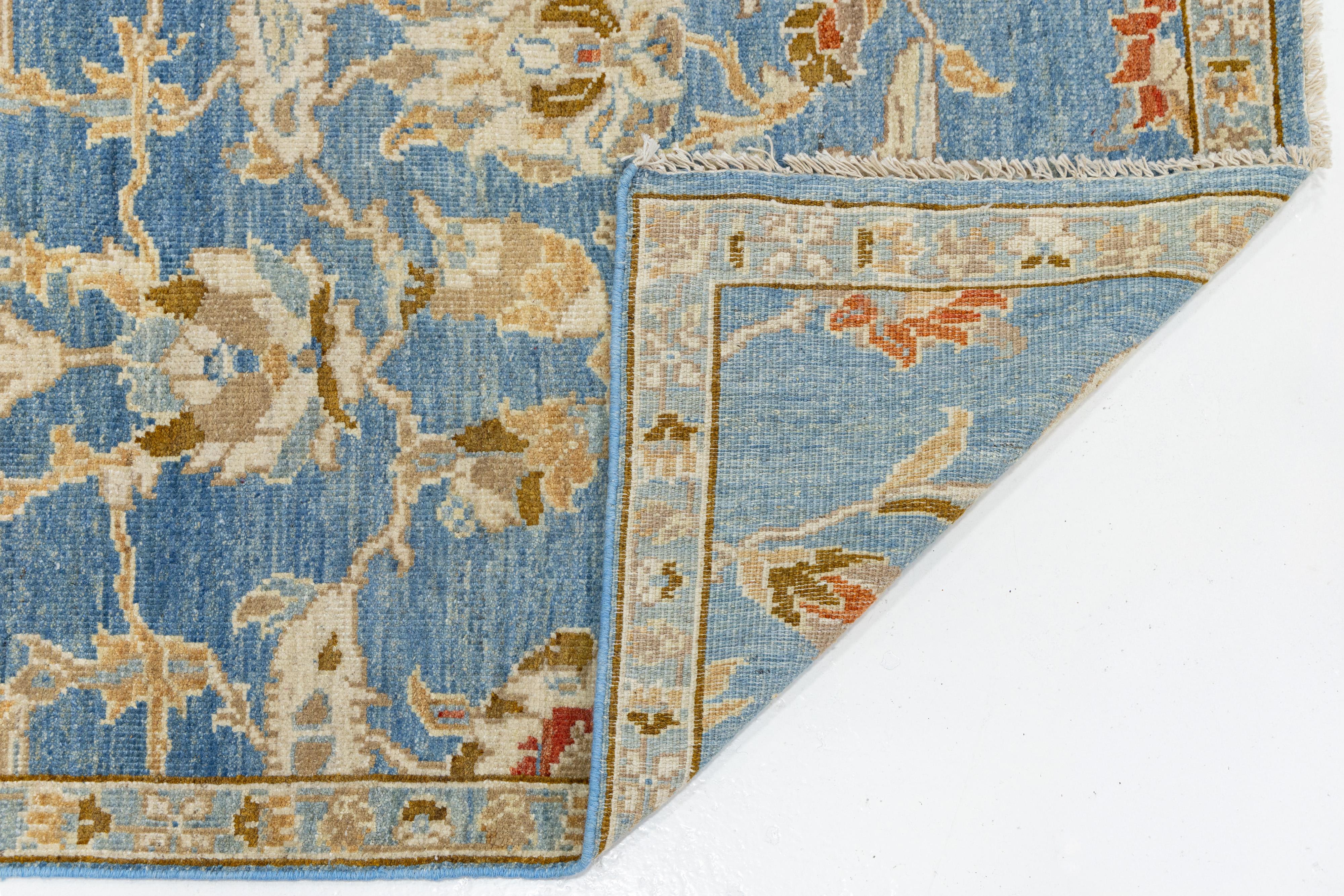 Pakistano 3 x 16 Runner moderno in lana Sultanabad fatto a mano in blu con un disegno floreale in vendita