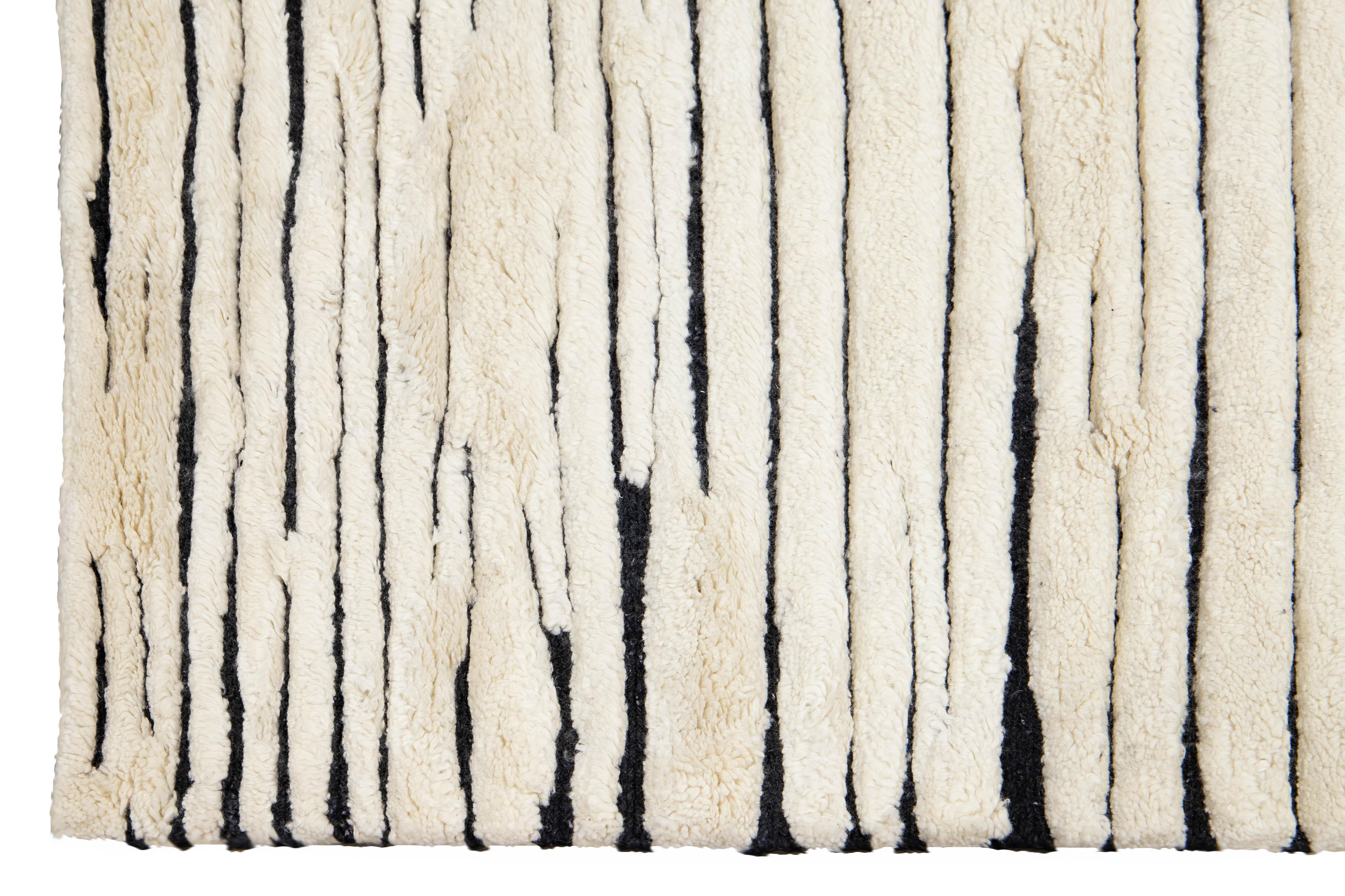 3 x 29 Contemporary Ivory Moroccan Style Handmade Long Wool Runner For Sale 1