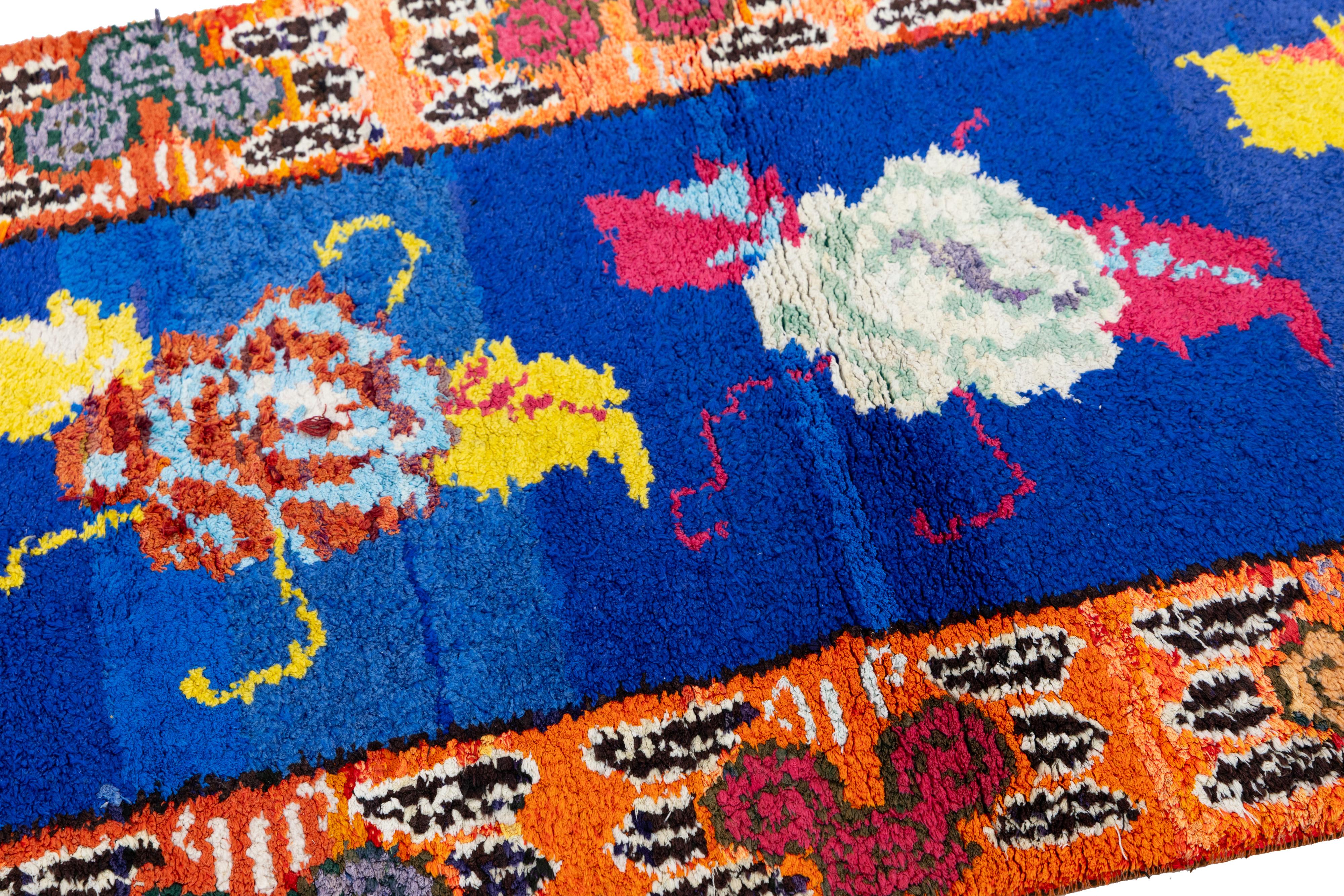 3 x 6 Läufer aus türkisch-blauer Wolle mit lebhaften abstrakten Motiven (Handgeknüpft) im Angebot