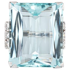 30 Carat Aquamarine Diamond Ring 14 Karat Gold Vintage Large Cocktail Jewelry