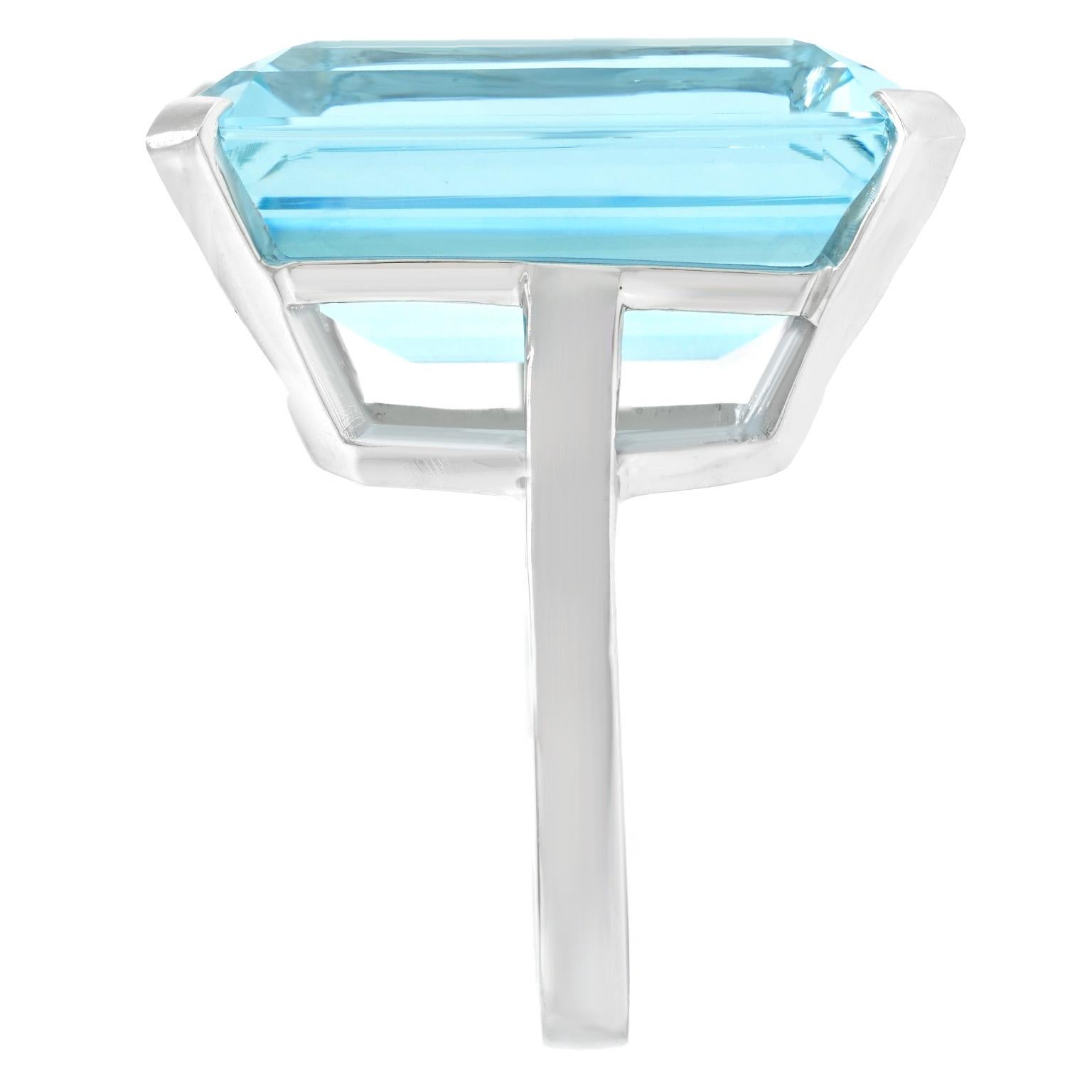 30 Carat Aquamarine Ring  GIA For Sale 2