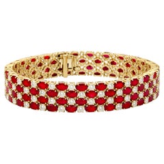 Pulsera de oro amarillo de 18 quilates con rubí birmano y diamantes de 30 quilates