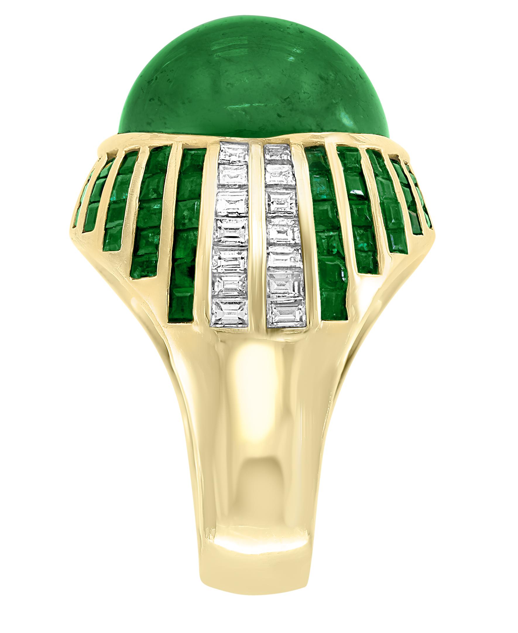 30 Carat Cabochon Colombian Emerald & Diamond 18 Karat Yellow Gold Cocktail Ring For Sale 3
