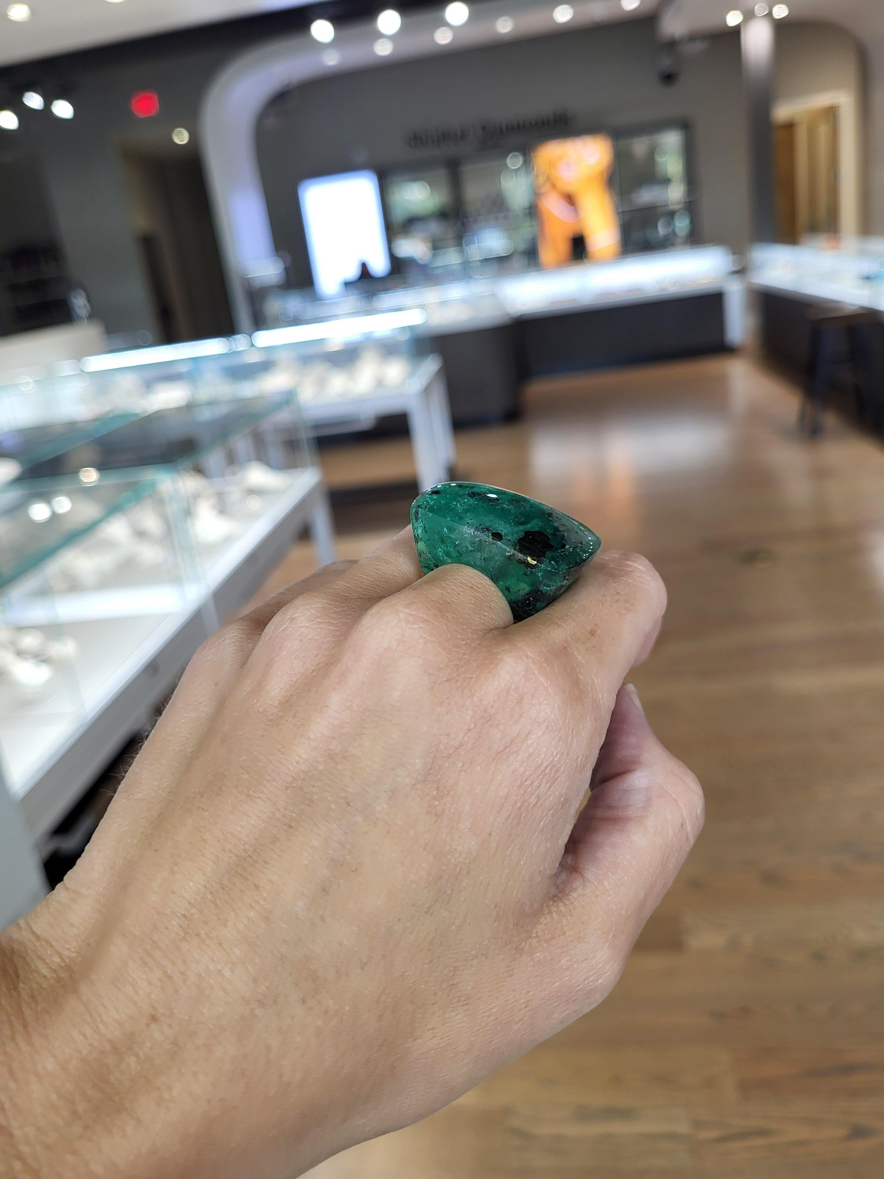 30 Carat Columbian Emerald Ring with Pyrite Inclusion In New Condition For Sale In Houston, TX