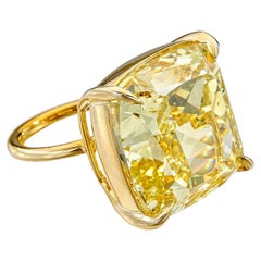 30 Carat Cushion Statement Fancy Yellow 14K Gold Rare Fancy-Color Splendour