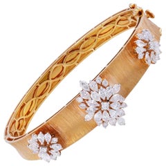 3.0 Carat Diamond 18 Karat Gold Bangle Bracelet