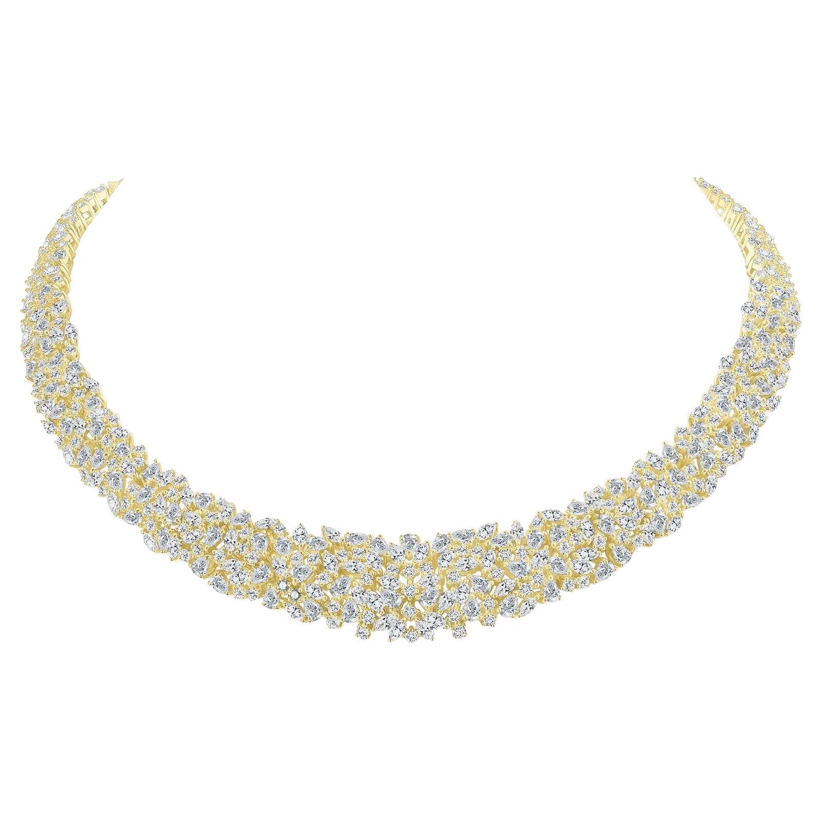 Round, Pear & Marquise Diamond Cluster Necklace in 18K Gold For Sale