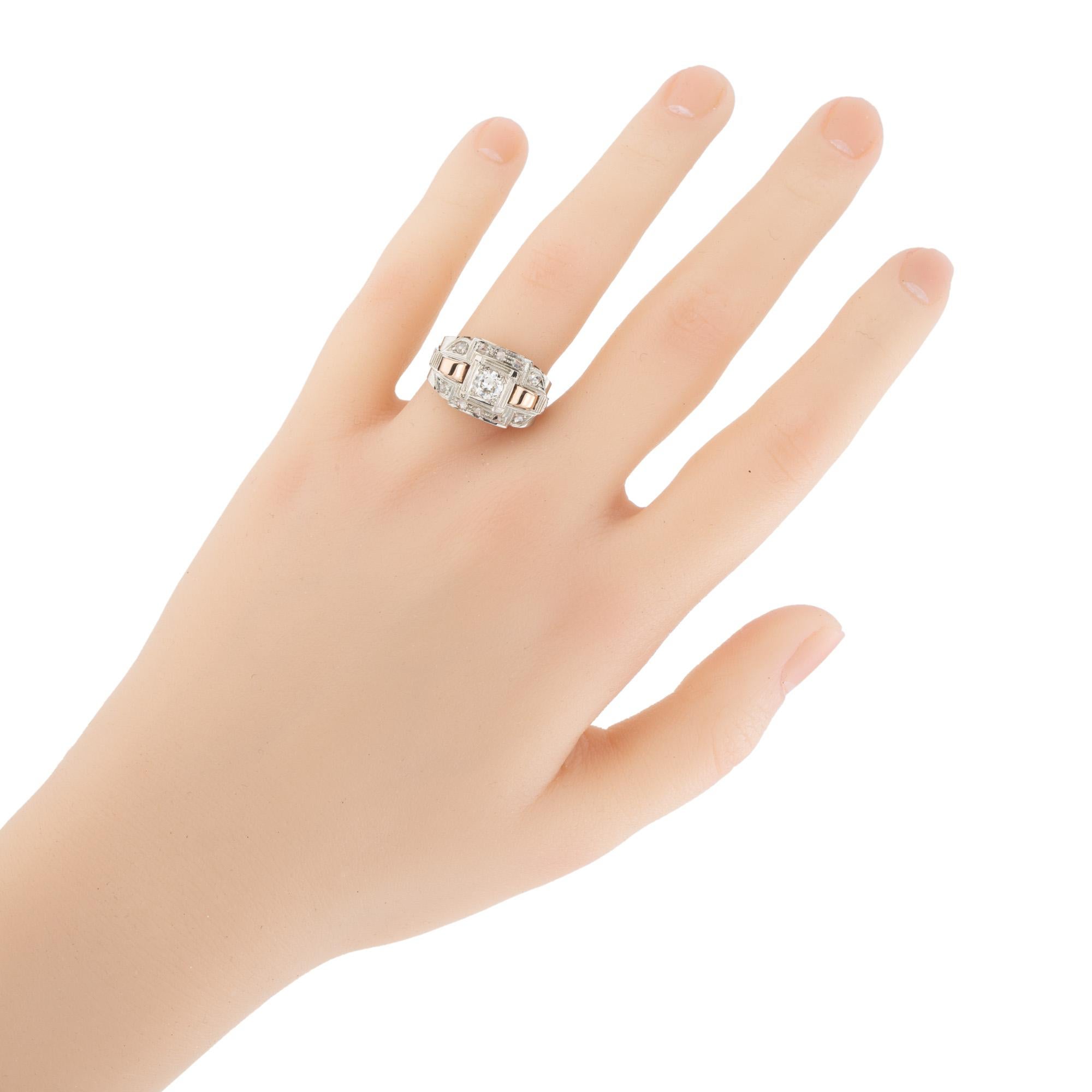 Anello di fidanzamento in oro rosa bianco Art Deco con diamante da .30 carati in vendita 1