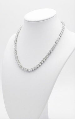 Collar de tenis con diamantes de 30 quilates Color F VS1 VS2 Brillo excepcional