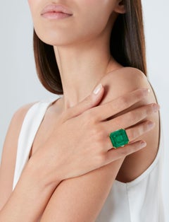 30 Carat Emerald-cut Statement 14K White Gold Collector’s Grade Grandeur