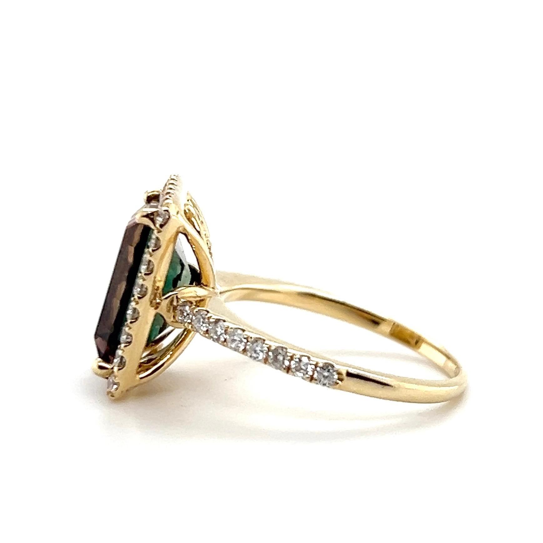 Anello Cocktail con Labradorite Feldspato e Diamante in Oro Giallo 14k da 3,0 Carati in vendita 2