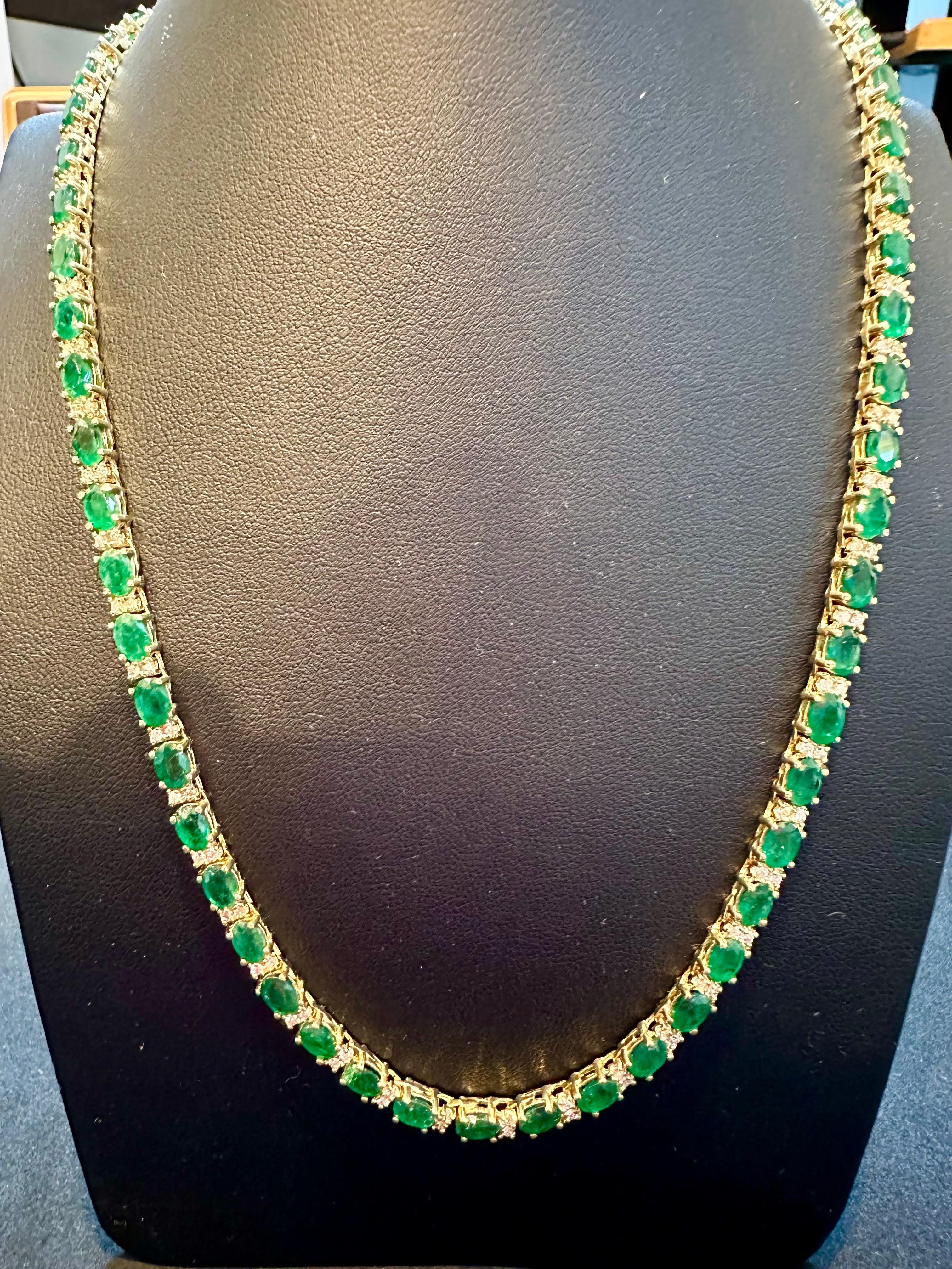 30 Carat Oval Brazilian Emerald & 3 Carat Diamond Tennis Necklace 14 Karat Gold For Sale 4
