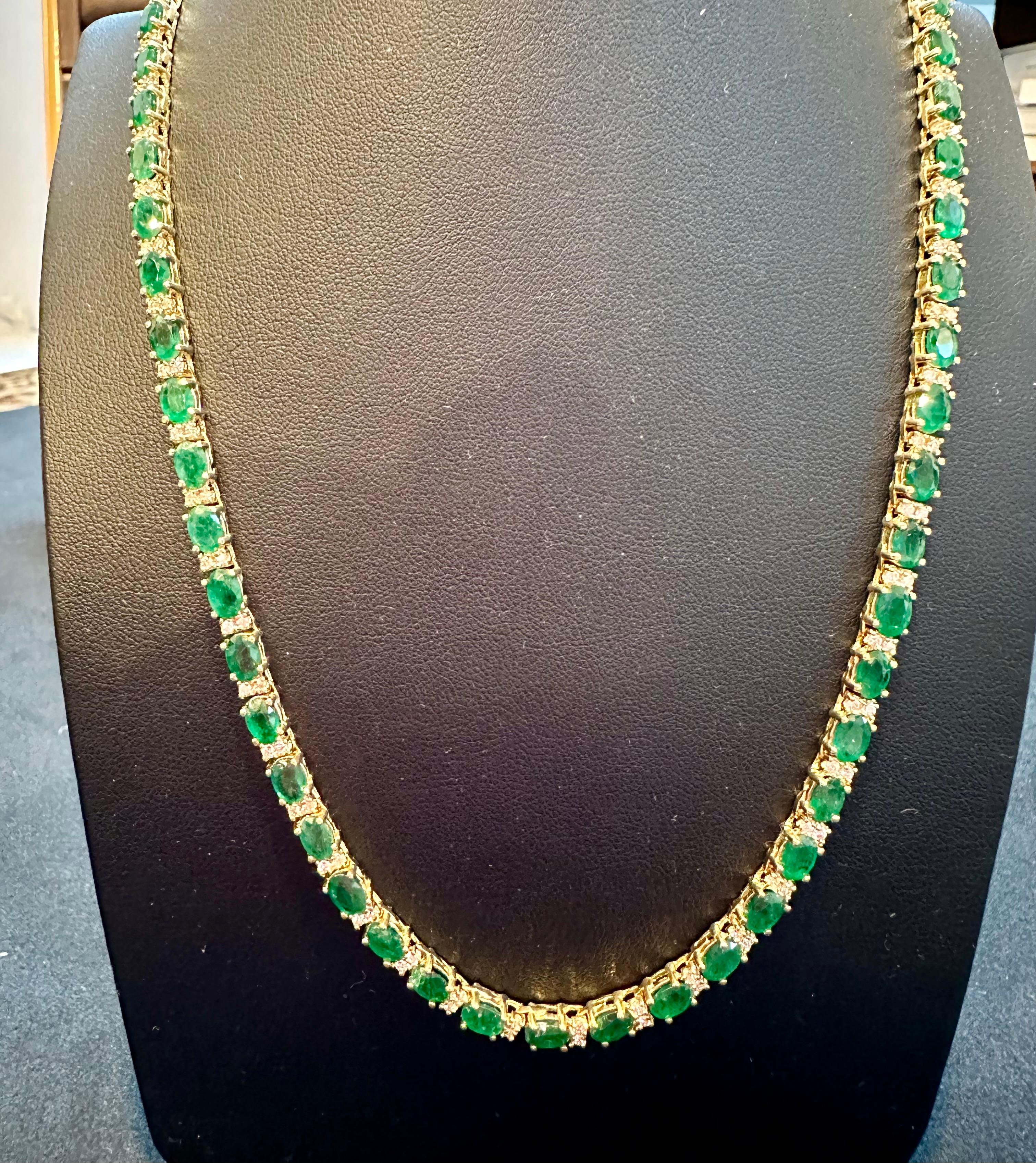 30 Carat Oval Brazilian Emerald & 3 Carat Diamond Tennis Necklace 14 Karat Gold For Sale 5