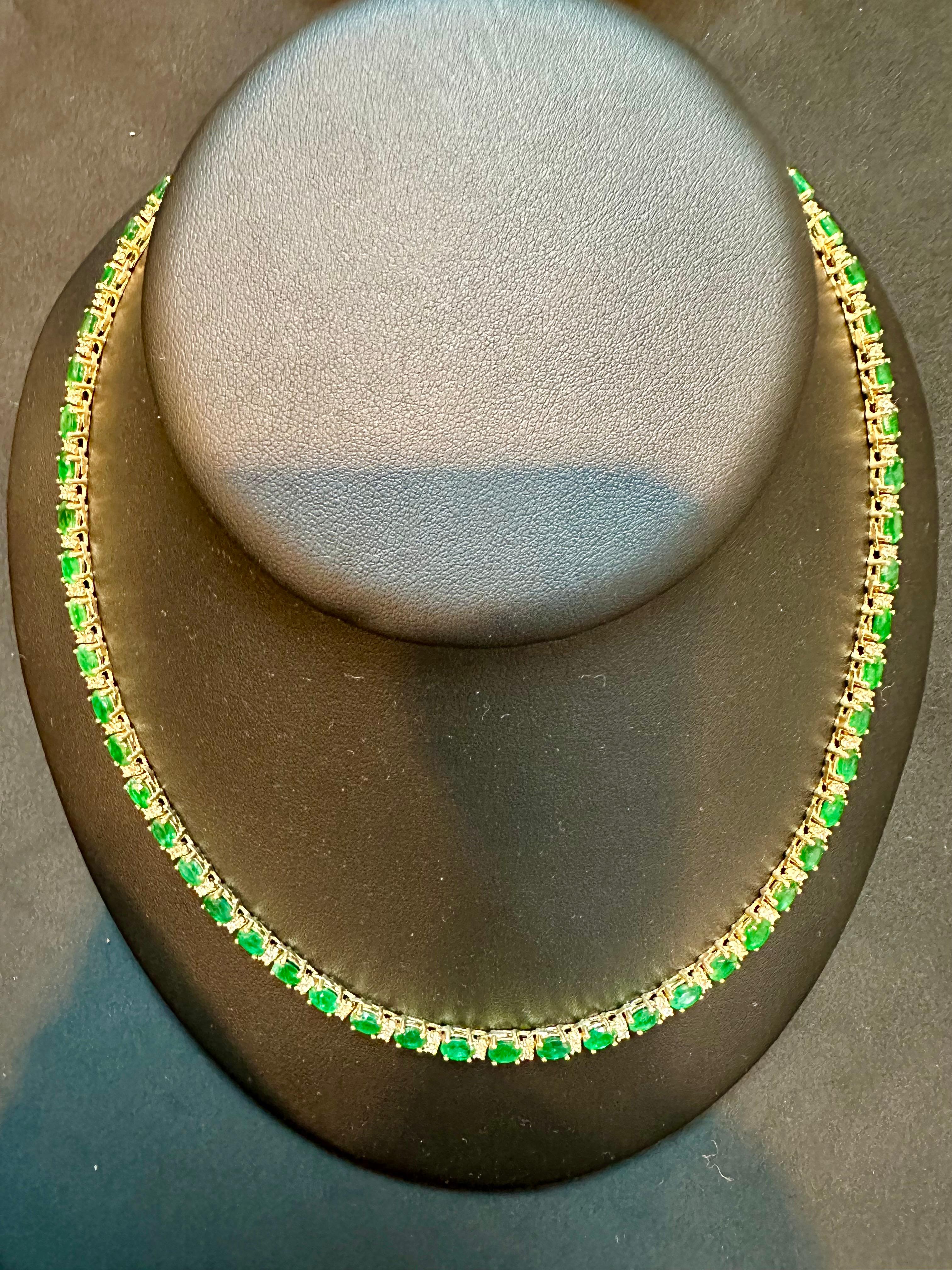 30 Carat Oval Brazilian Emerald & 3 Carat Diamond Tennis Necklace 14 Karat Gold For Sale 4