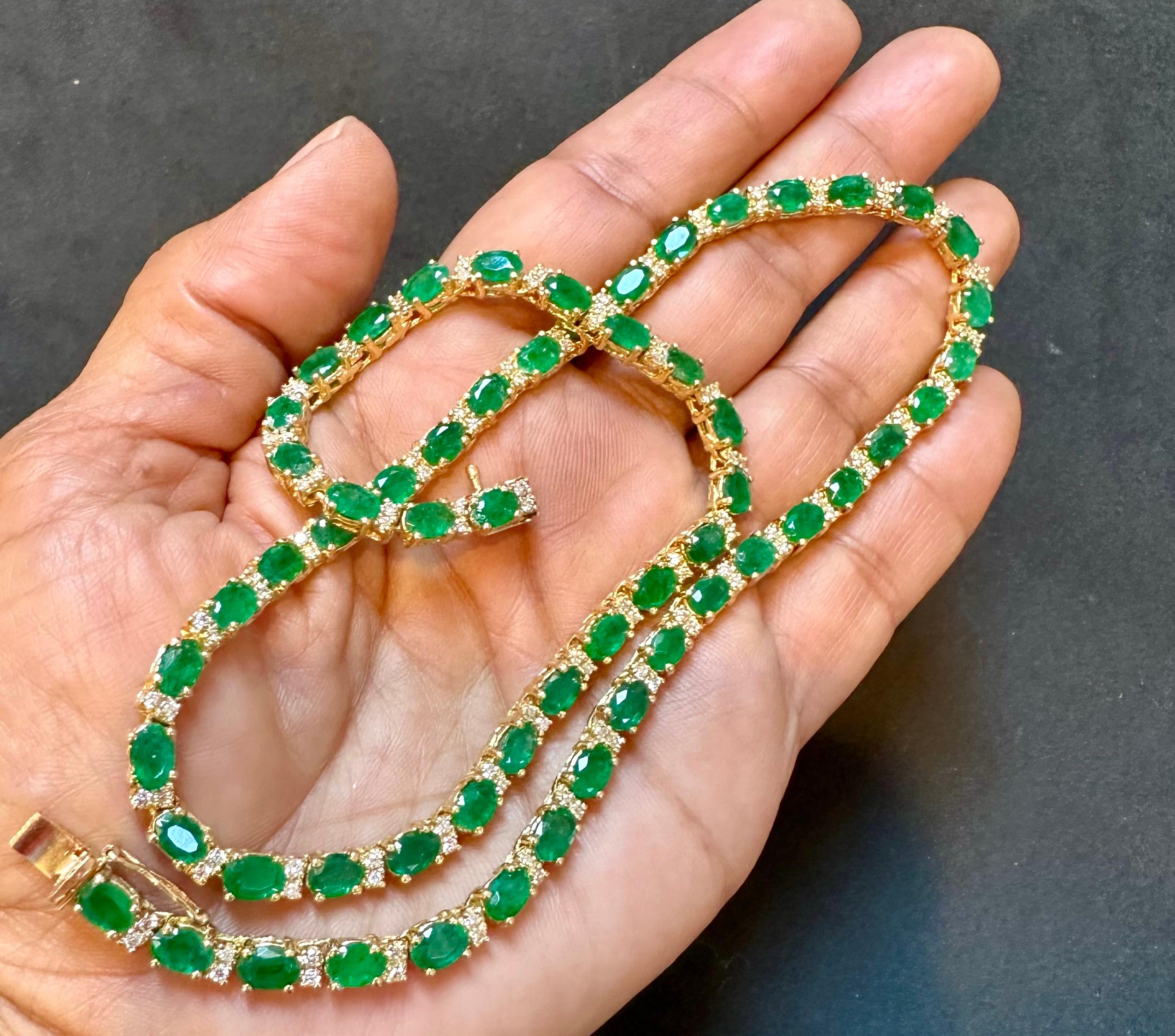 30 Carat Oval Brazilian Emerald & 3 Carat Diamond Tennis Necklace 14 Karat Gold In Excellent Condition For Sale In New York, NY